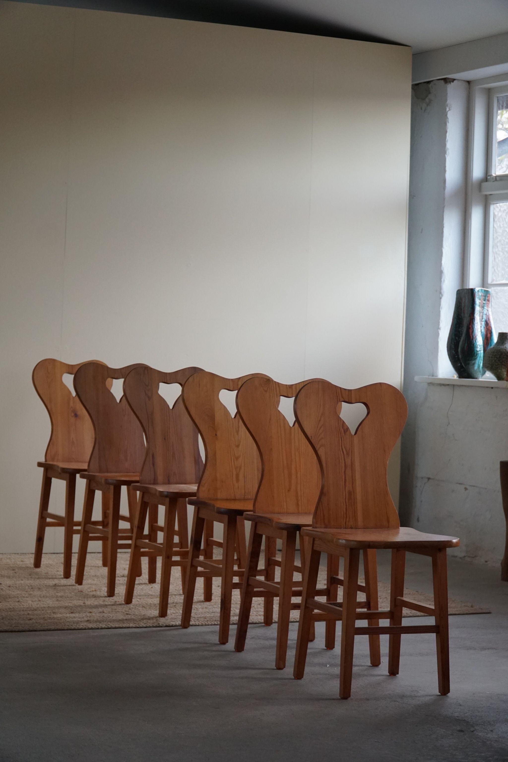 Set of 6 Danish Heart Chairs in Solid Pine, Made in 1950s 5