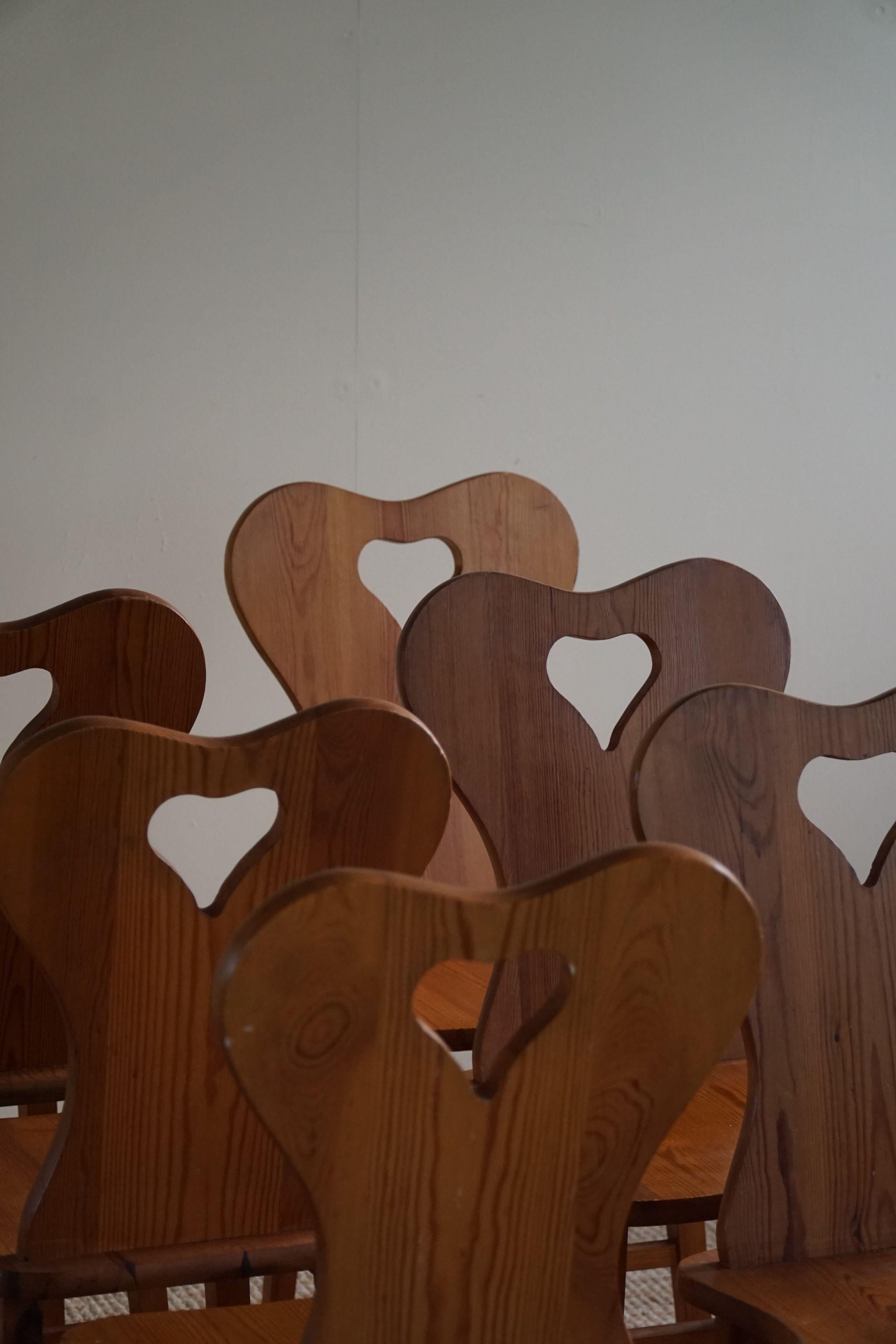 Scandinavian Modern Set of 6 Danish Heart Chairs in Solid Pine, Made in 1950s