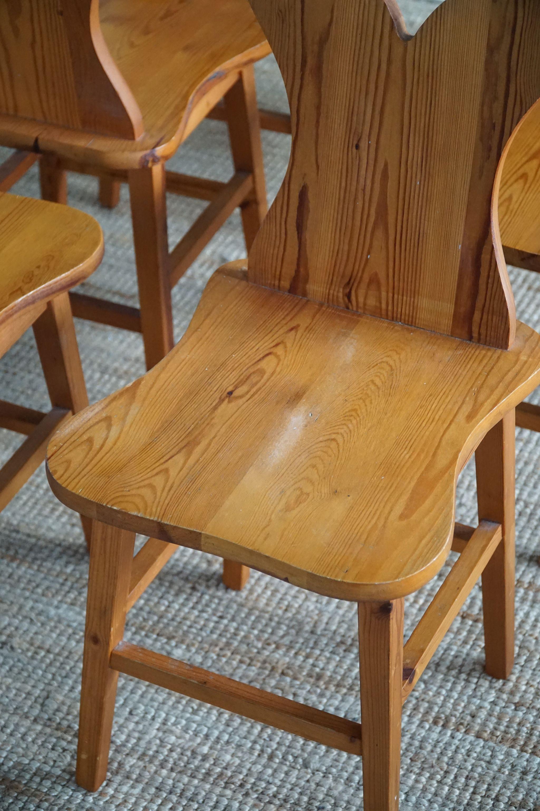 Set of 6 Danish Heart Chairs in Solid Pine, Made in 1950s 1