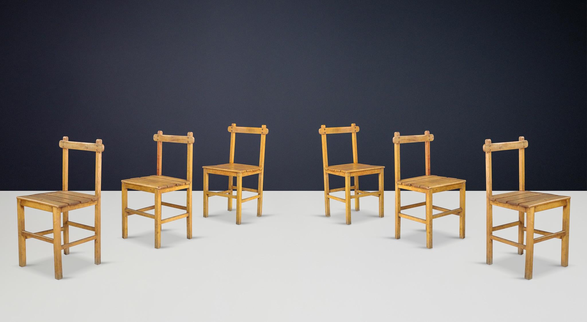 French Set of 6 Primitive Rustic Beech Dining Chairs, France, 1950s For Sale