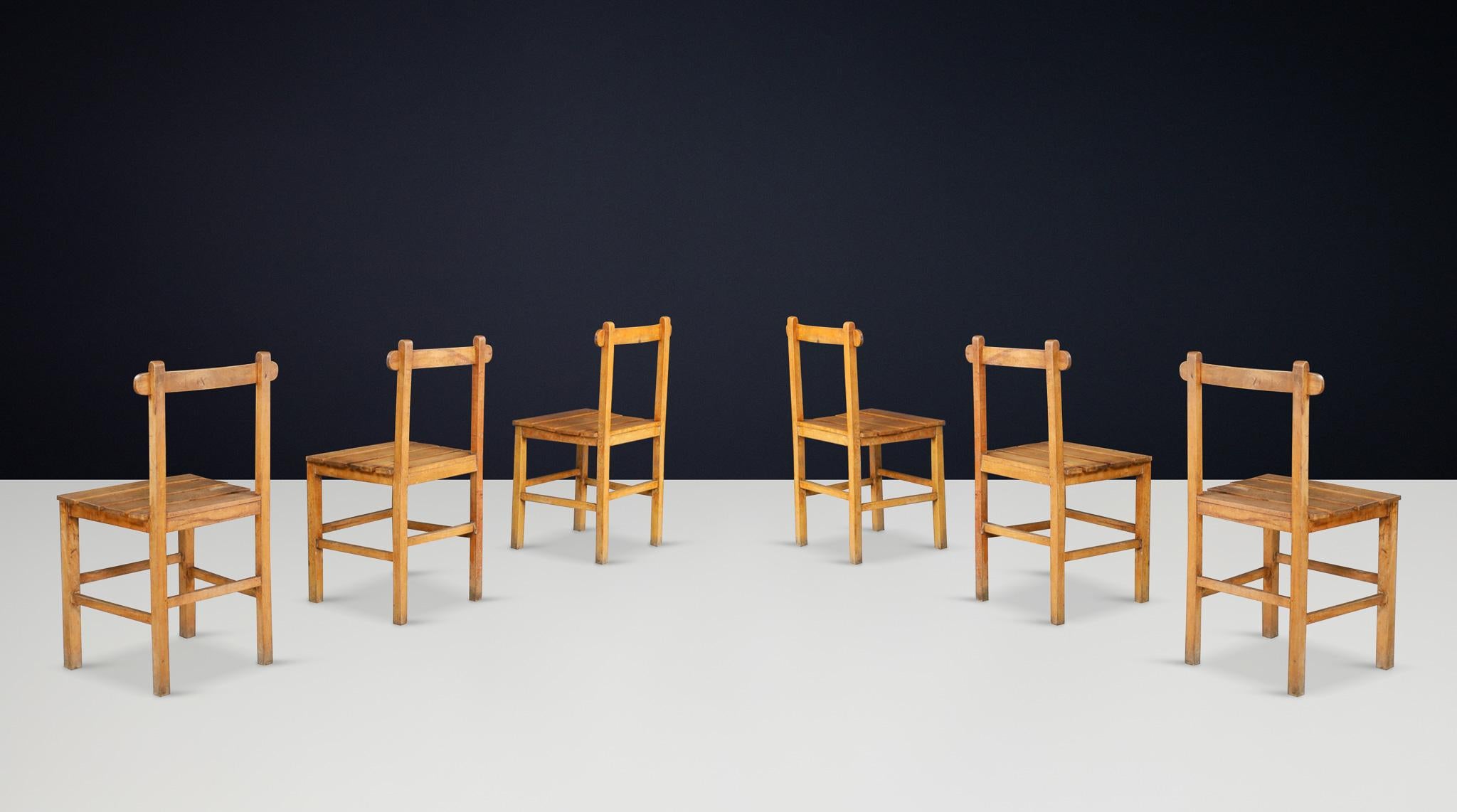 Set of 6 Primitive Rustic Beech Dining Chairs, France, 1950s In Good Condition For Sale In Almelo, NL