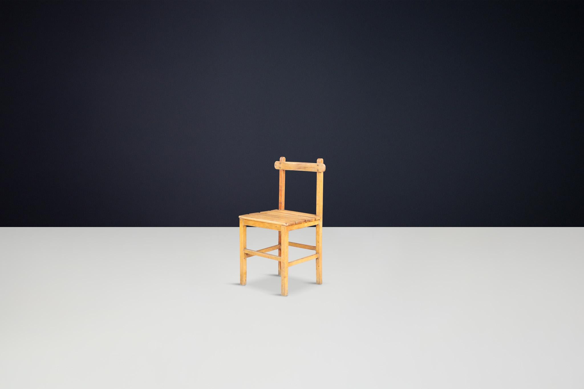 Set of 6 Primitive Rustic Beech Dining Chairs, France, 1950s For Sale 1