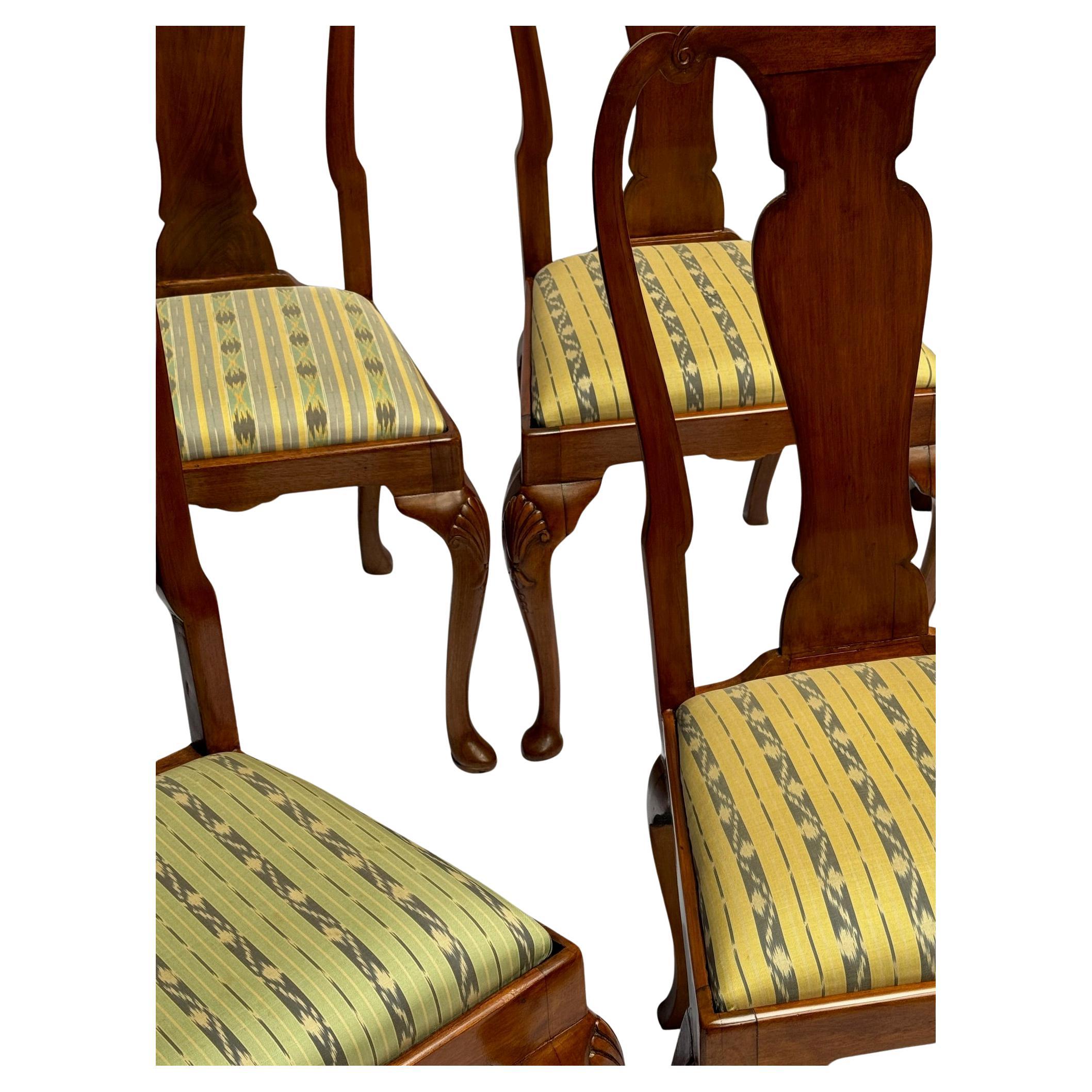 Britannique Ensemble de 6 chaises Queen Anne en vente