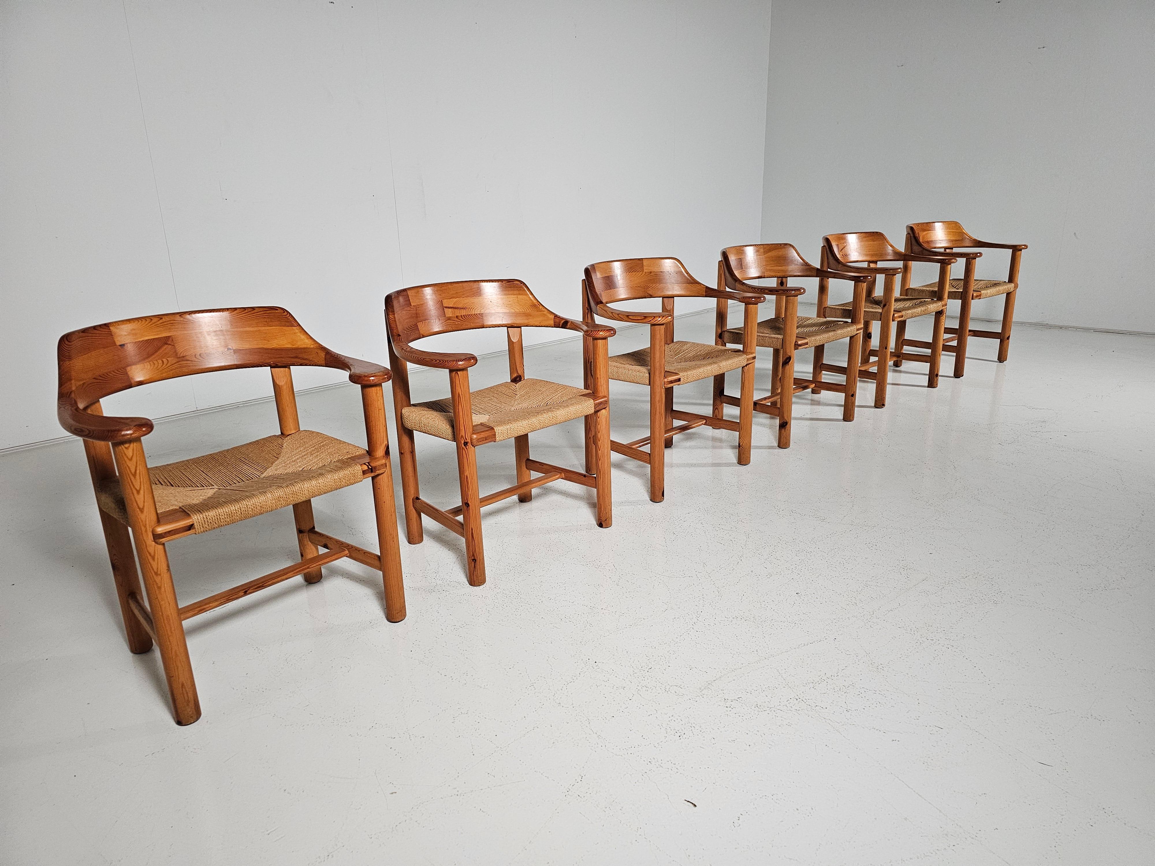 Rainer Daumiller, pinewood, paper cord, Denmark, 1970s

Beautiful, organic, and natural set of 6 armchairs or dining chairs in solid pine.
Gorgeous natural expression and grain of the light-colored wood.

The woven seat in paper cord gives the
