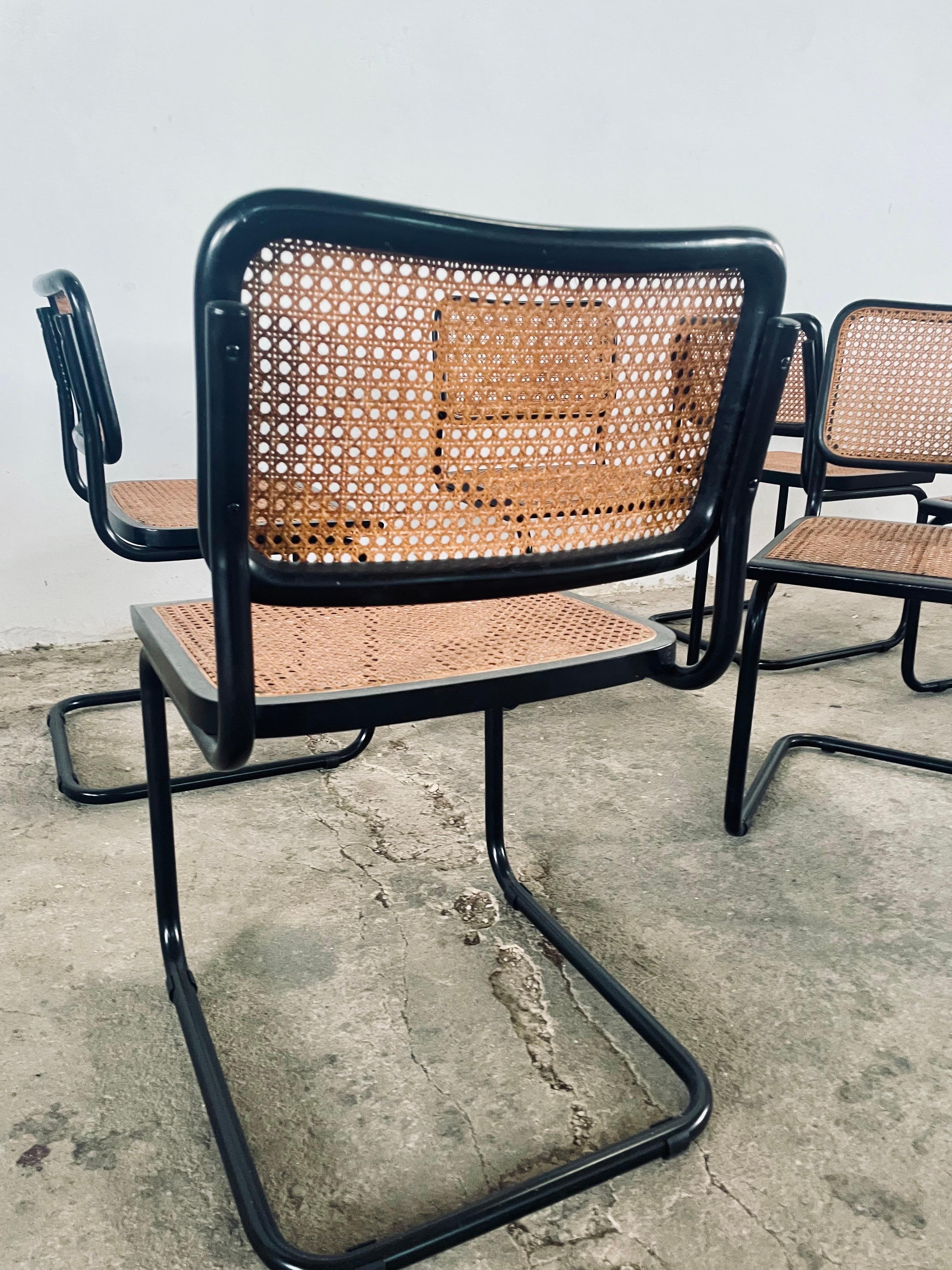 Acciaio Sedie Marcel Breuer Cesca in nero lucido - Set di 6 icone della tavola italiana, anni '70 in vendita
