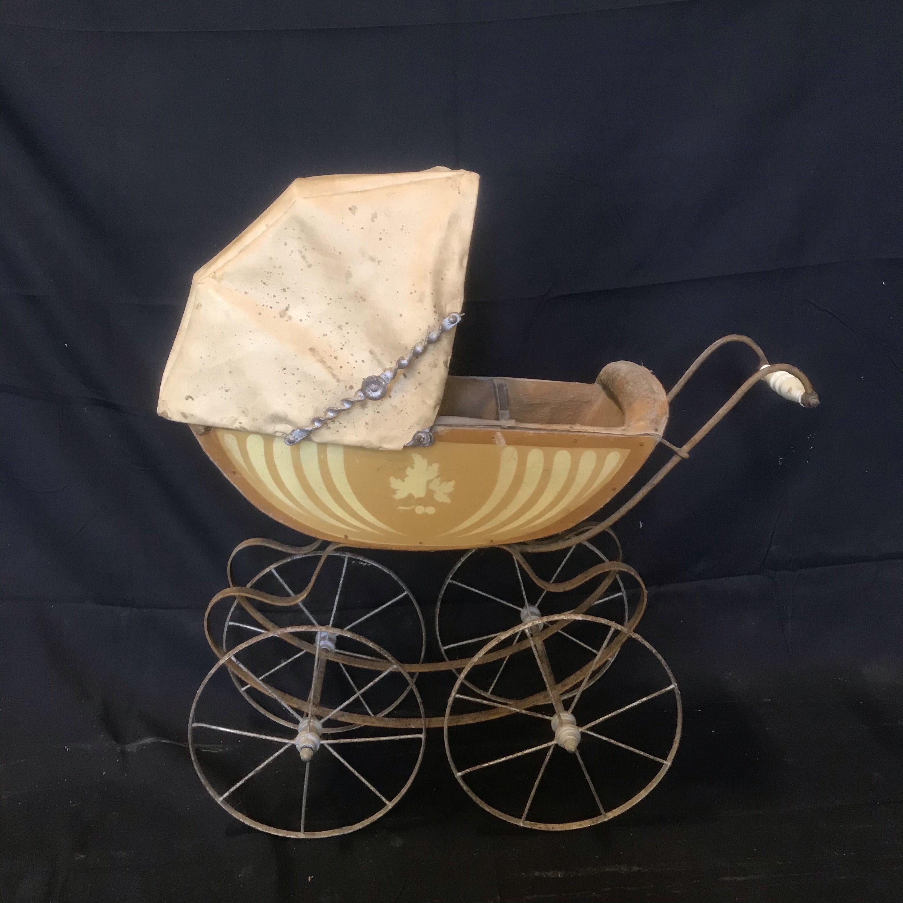 Set of 6 Rare French 19th Century Antique Doll Carriages In Good Condition For Sale In Hopewell, NJ