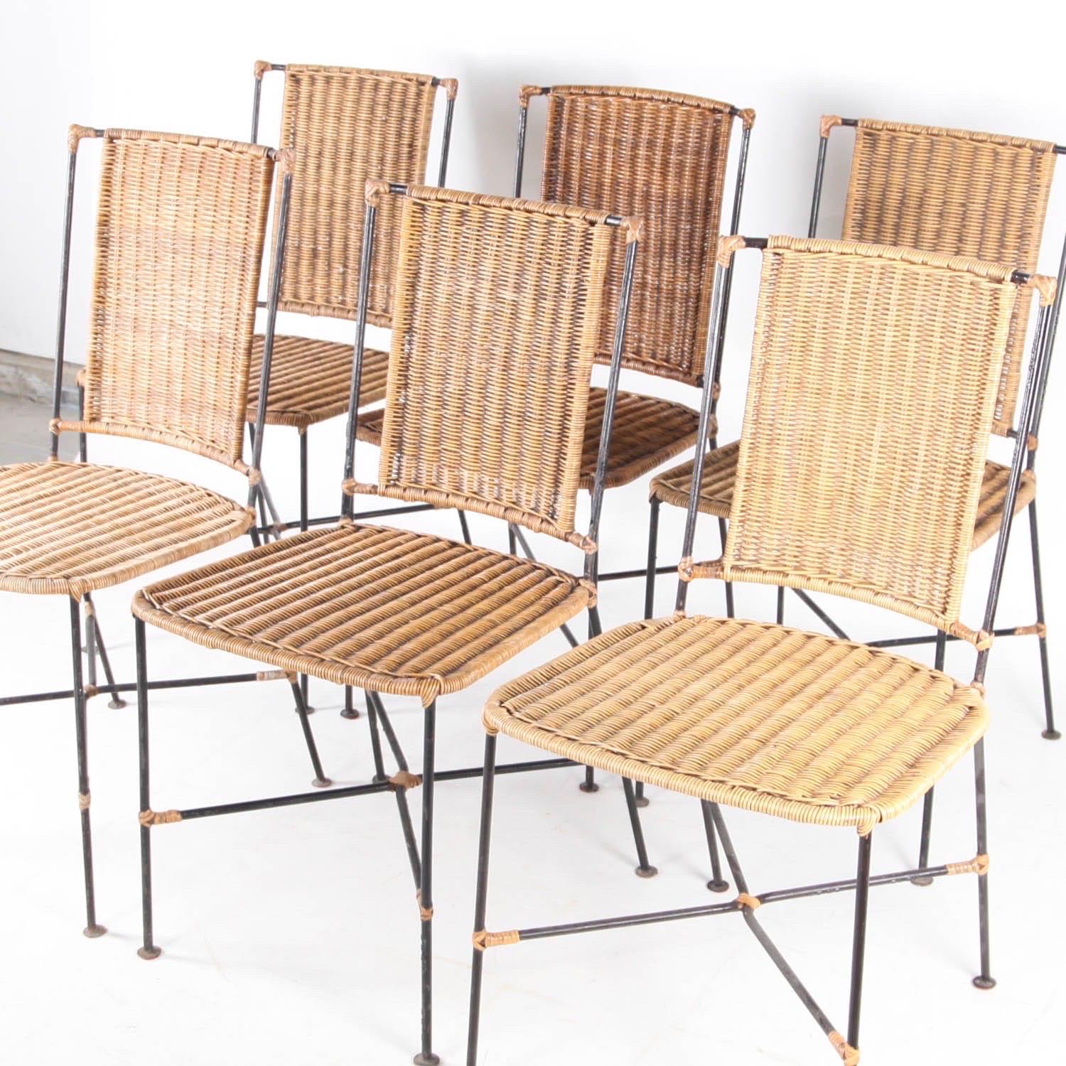 Ensemble de 6 chaises en rotin et en fer en vente 1