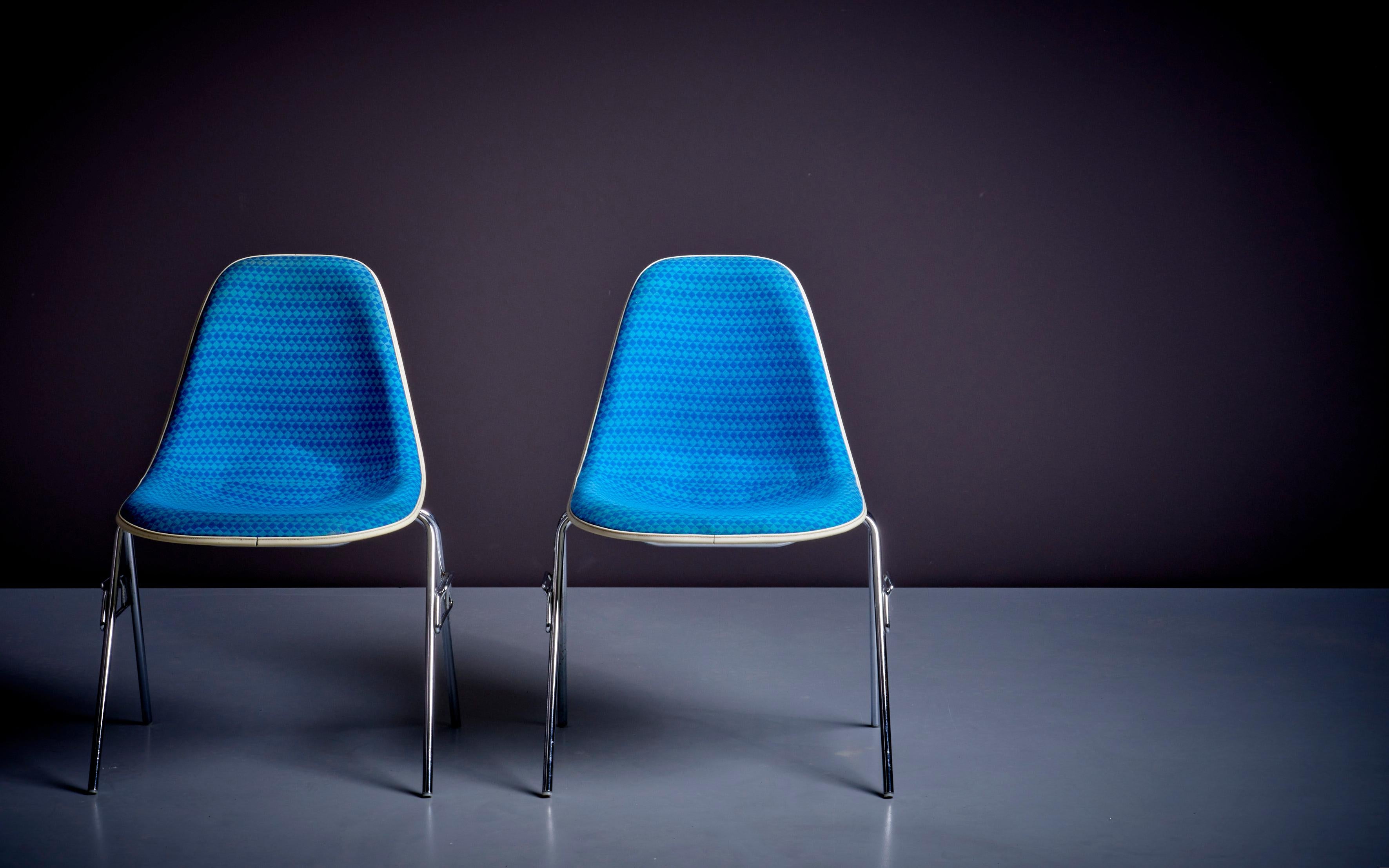Ensemble de 6 chaises d'appoint Ray & Charles Eames en Alexander Girard pour Herman Miller en vente 4