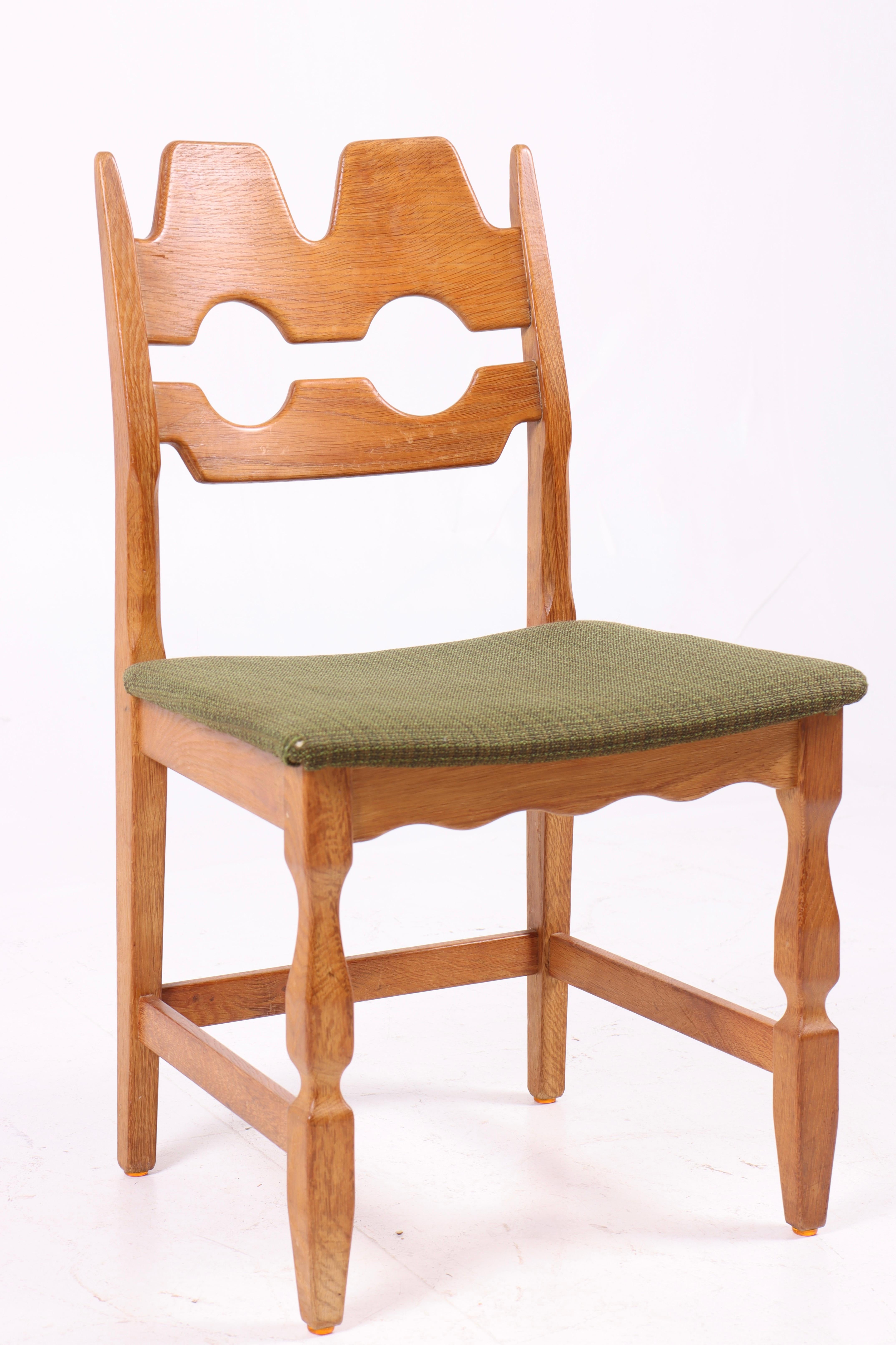 Scandinavian Modern Set of 6 Razor blade Chairs in Oak by Henning Kjærnulf, 1960s