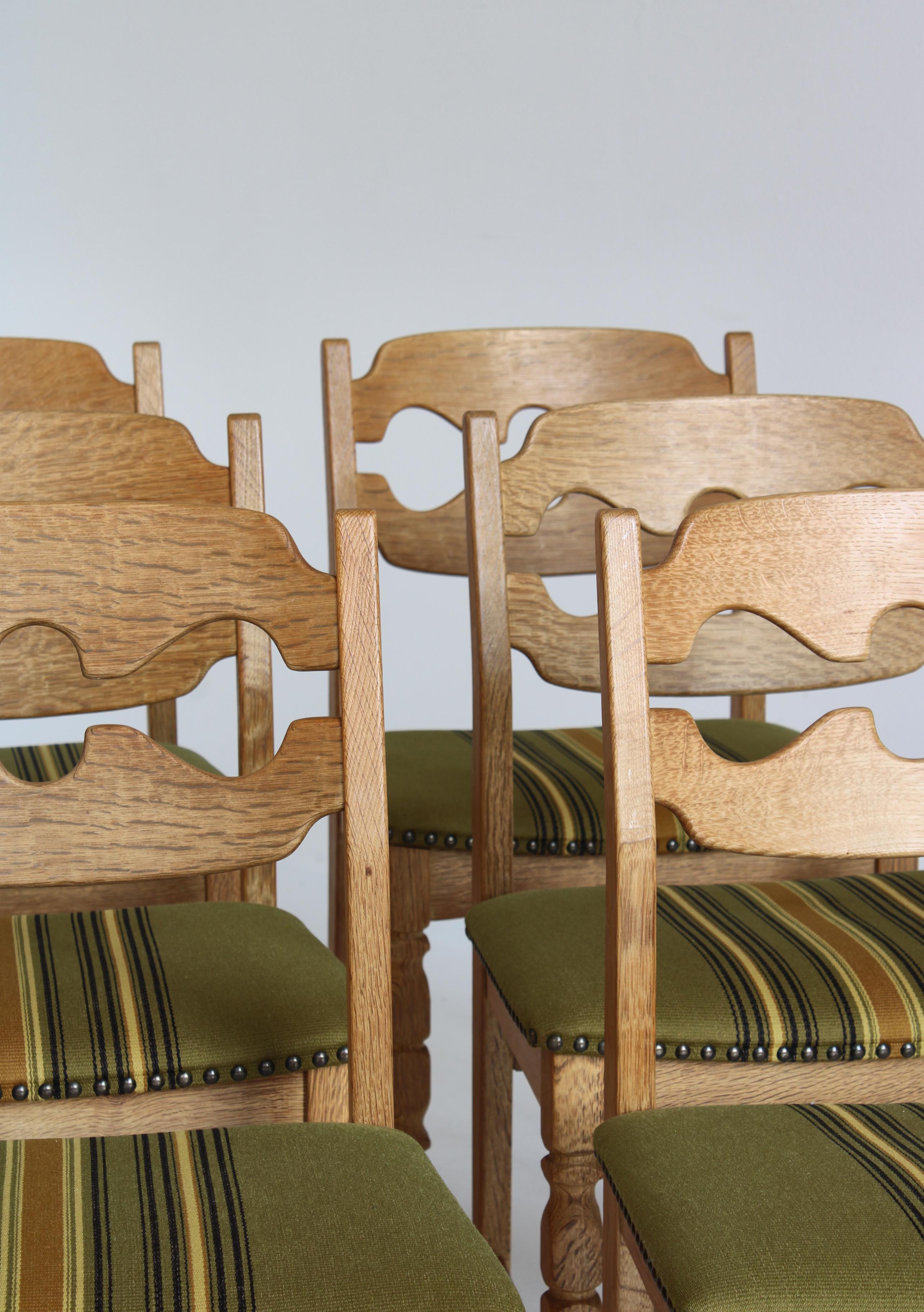 Set of 6 Razor Blade Dining Chairs in Quartersawn Oak by Henry Kjærnulf, Denmark In Good Condition In Odense, DK