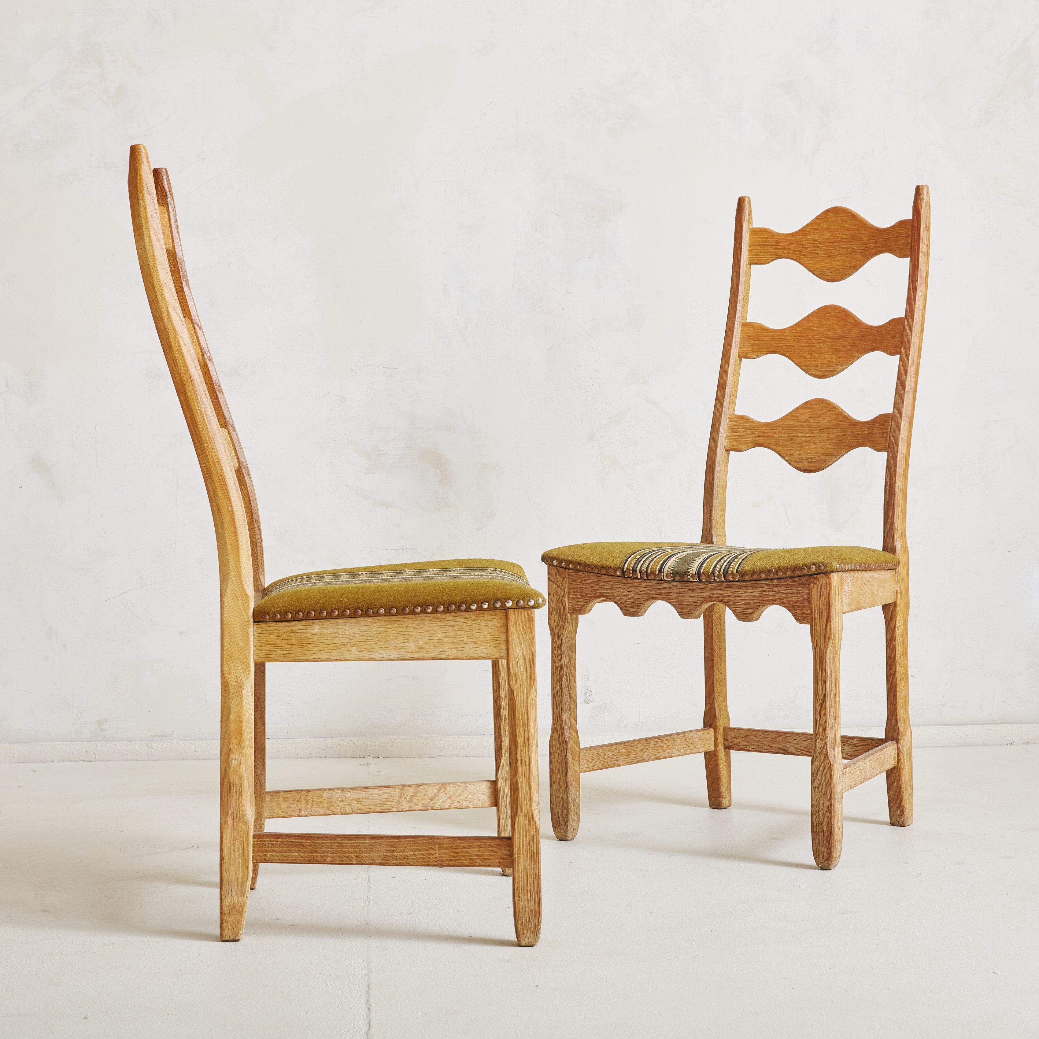 Scandinavo moderno Set di 6 sedie da pranzo 'Razor Blade' in Oak di Henning Kjærnulf, Danimarca, anni '60 in vendita