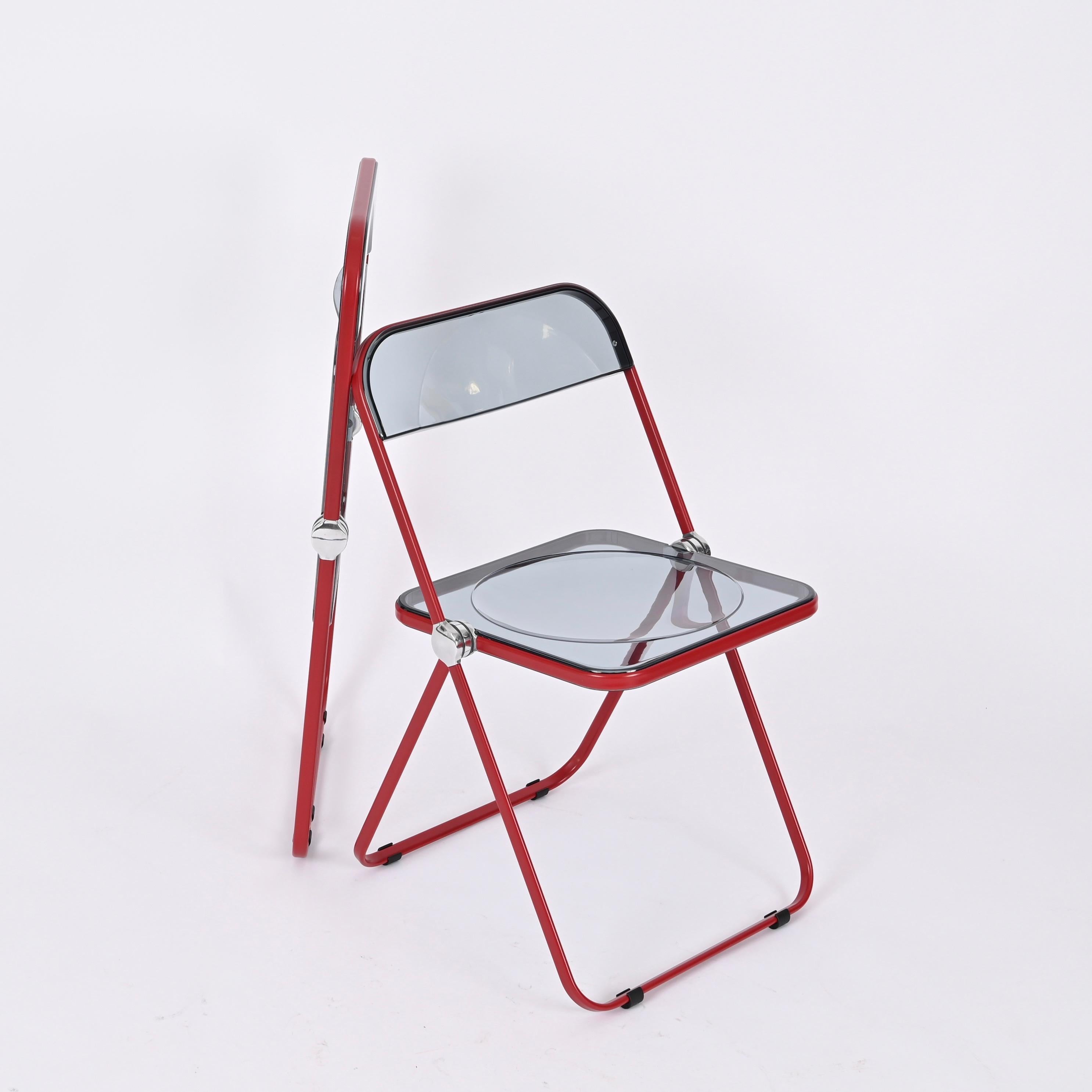 Set of 6 Red and Smoked Lucite Plia folding chairs by Piretti for Castelli Italy For Sale 2