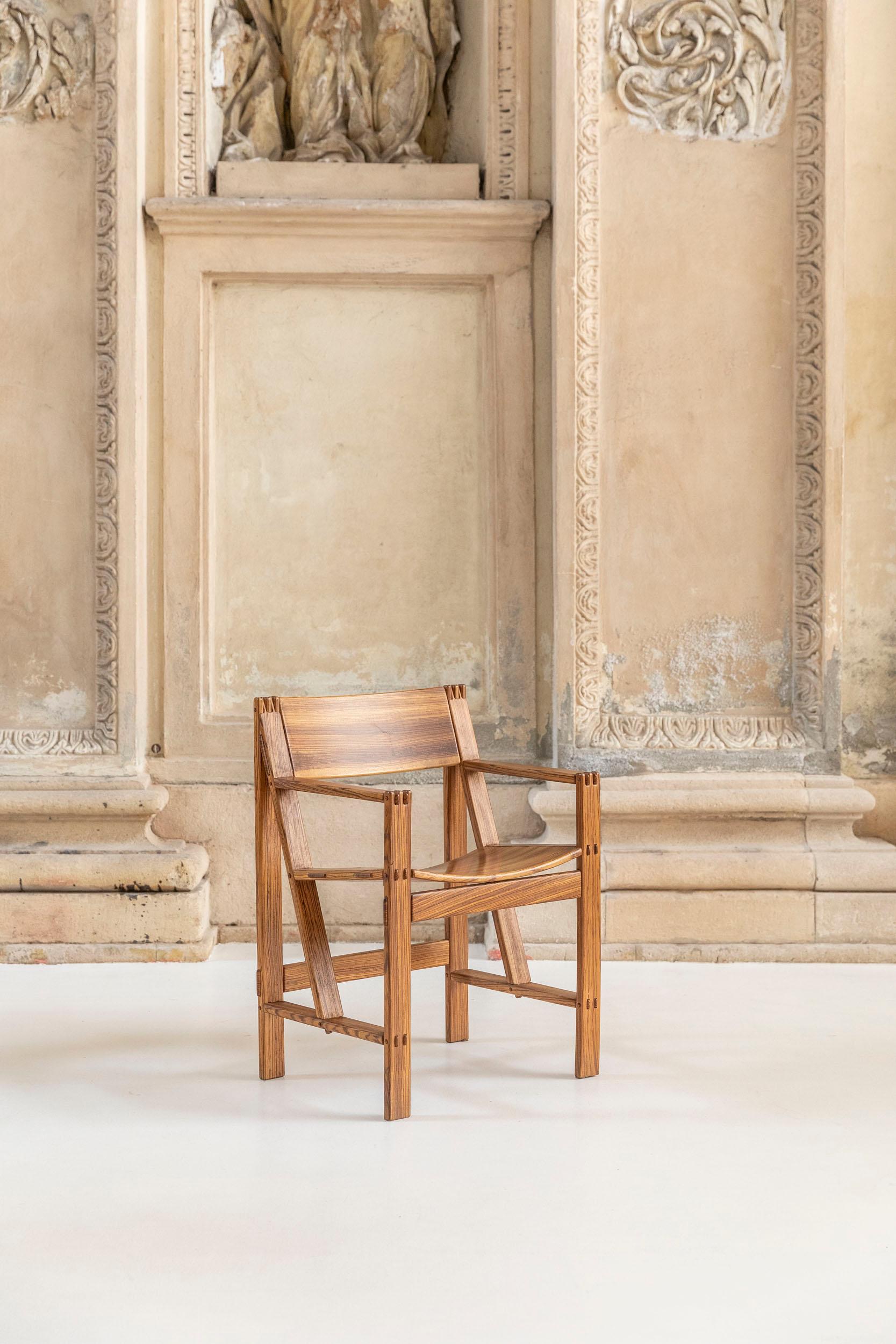 Set of 6 Regina Chairs by Giuseppe Rivadossi  In Excellent Condition In Piacenza, Italy