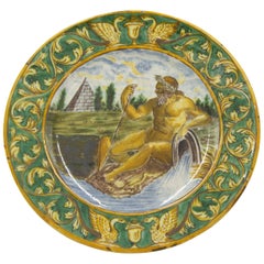 Set of 6 Renaissance Style Majolica Porcelain Plates
