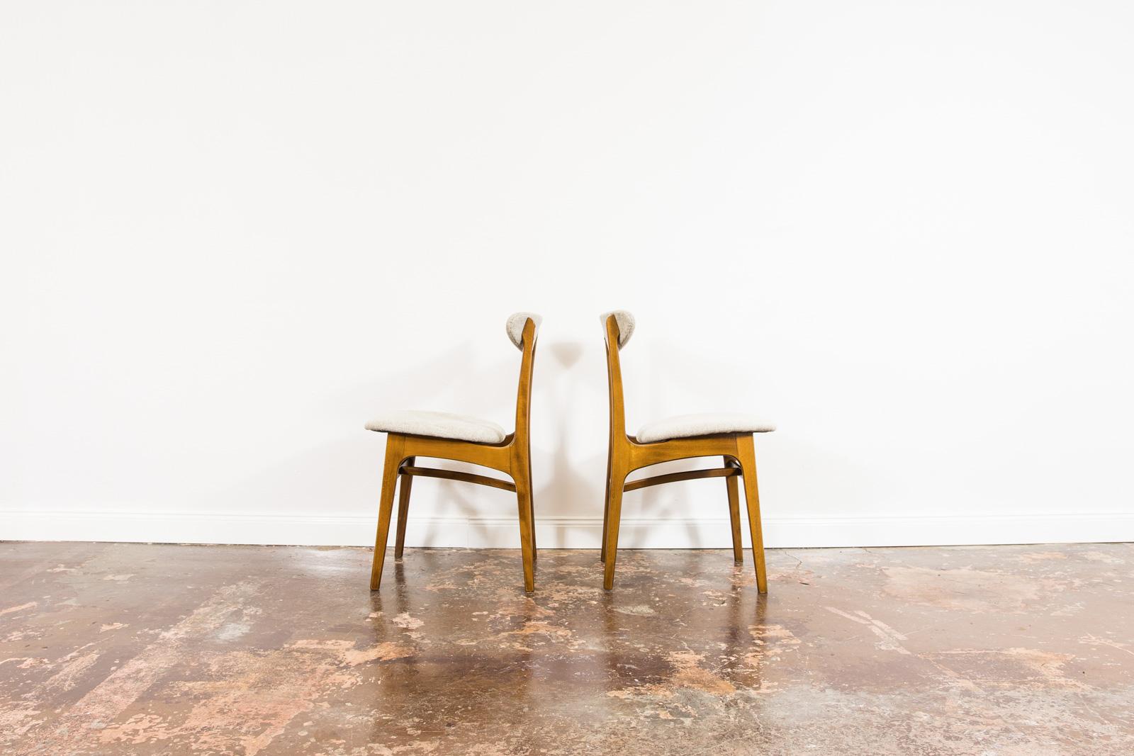 Set of 6 Restored Beige Dining Chairs by Rajmund Teofil Hałas, 1960's 3