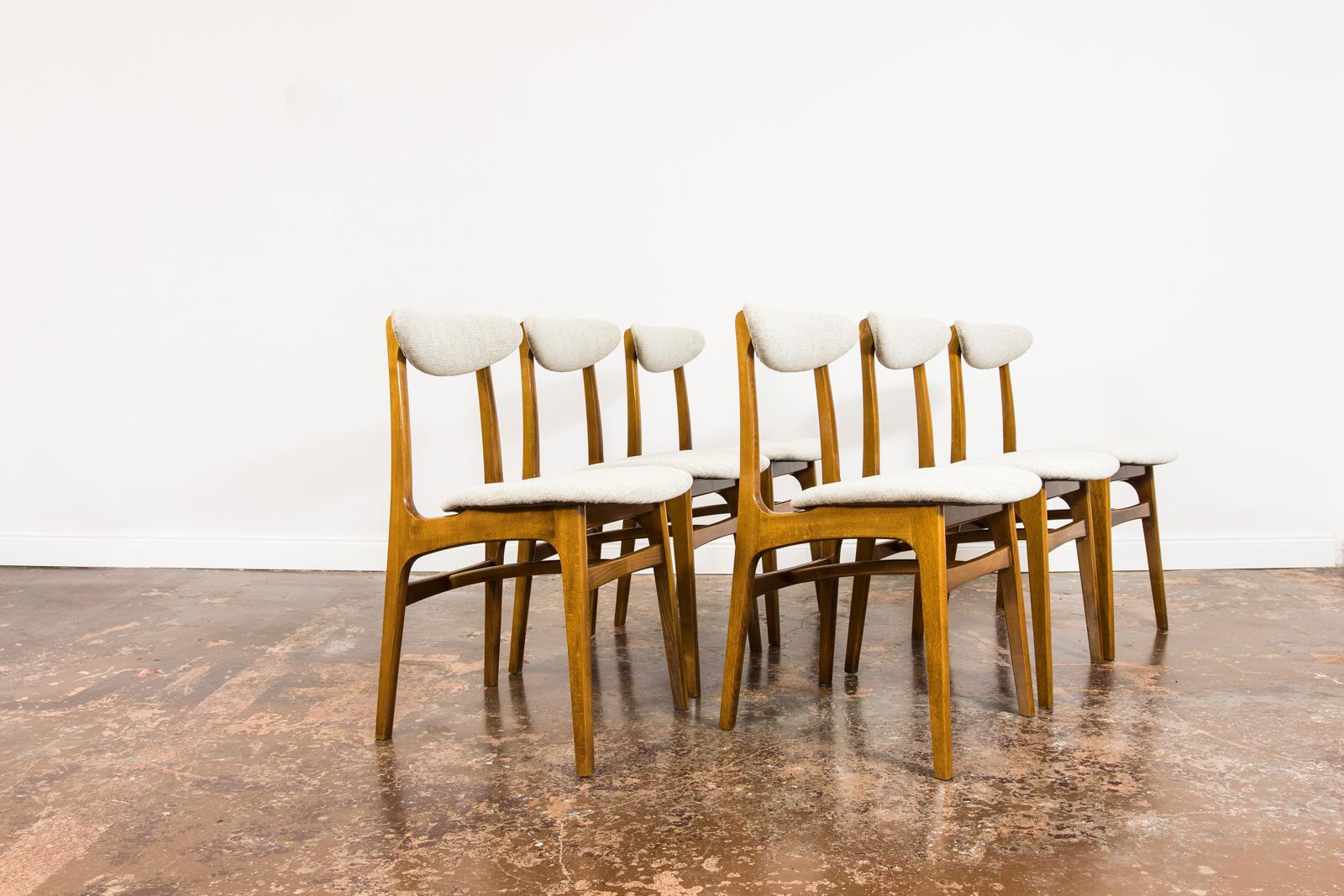 Polish Set of 6 Restored Beige Dining Chairs by Rajmund Teofil Hałas, 1960's