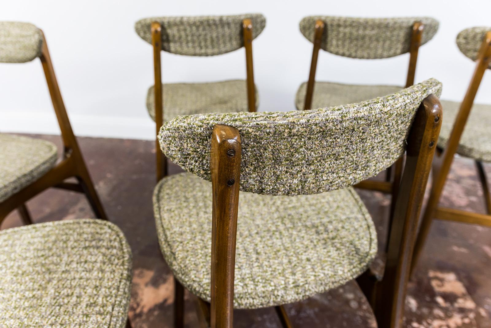 Set of 6 restored dining chairs by Rajmund Teofil Hałas 1960's 4