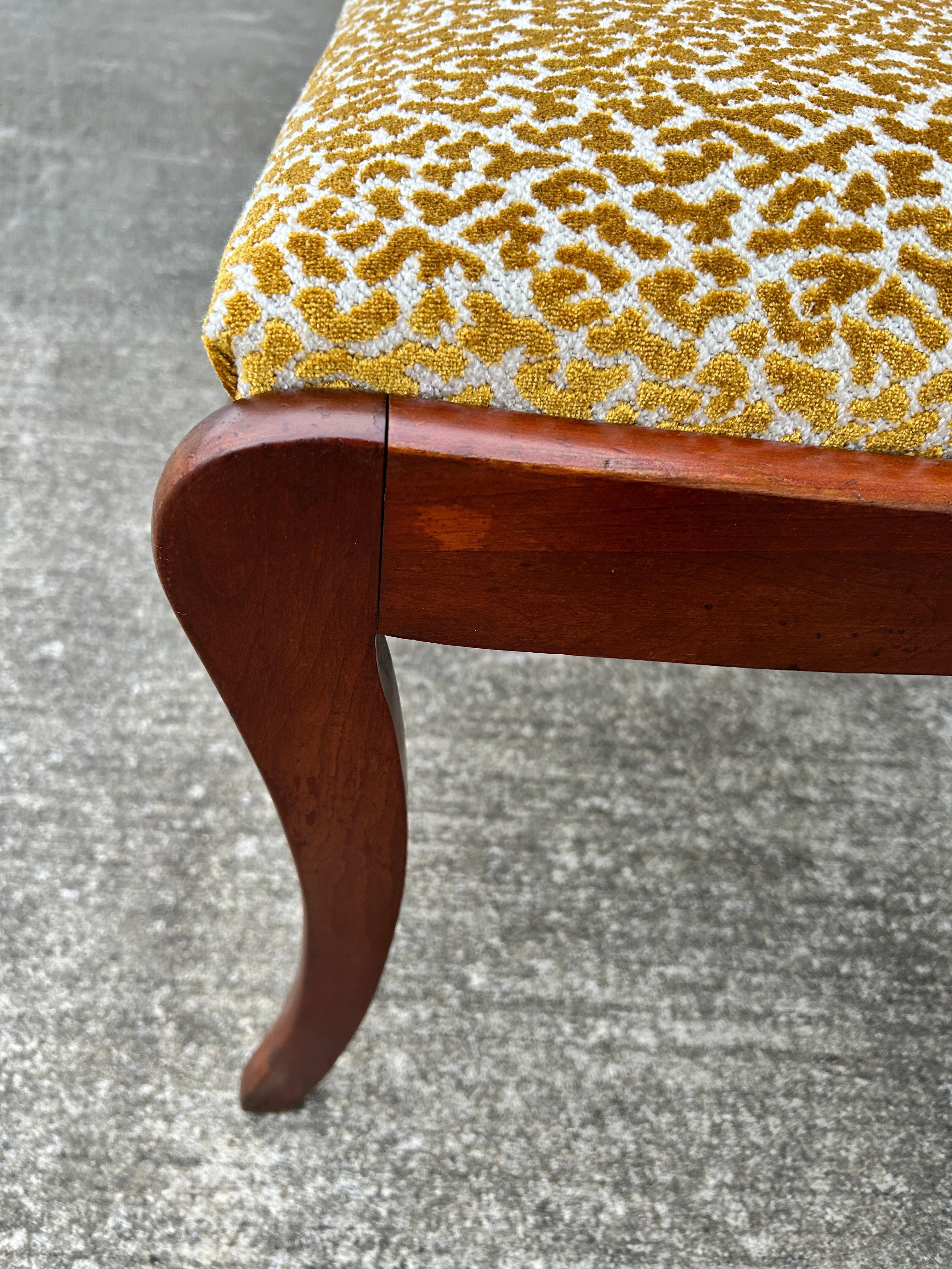 Set of 6 Reupholstered Mahogany Carved Rose Back Dining Chairs For Sale 3