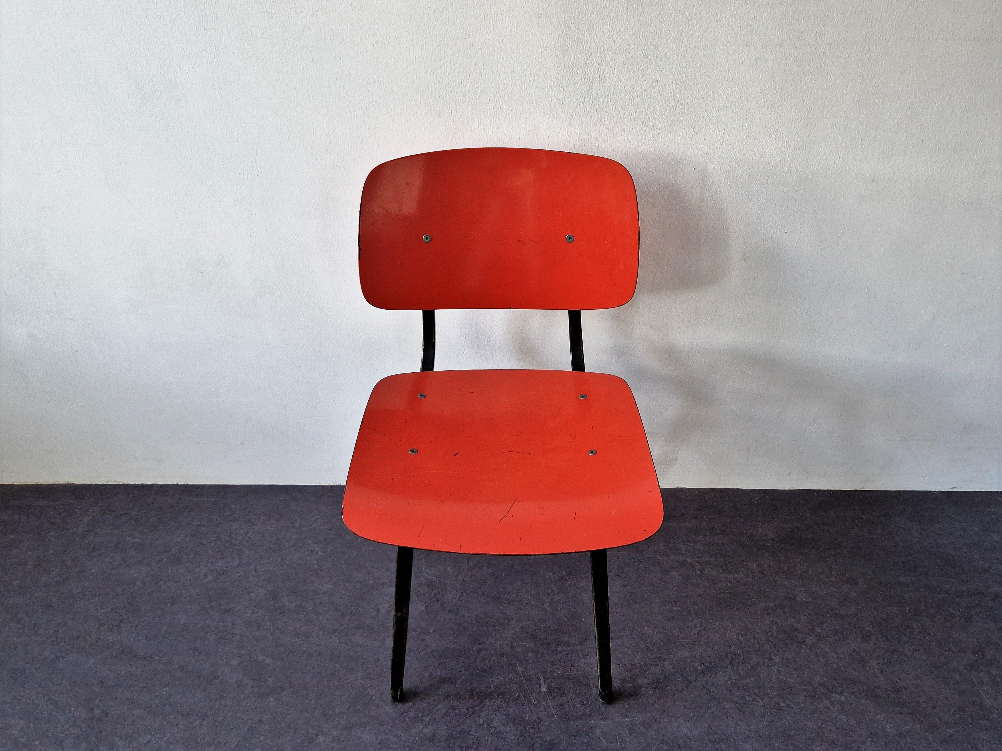 Dutch Set of 6 Revolt Chairs by Friso Kramer for Ahrend de Cirkel, Netherlands, 1956 For Sale