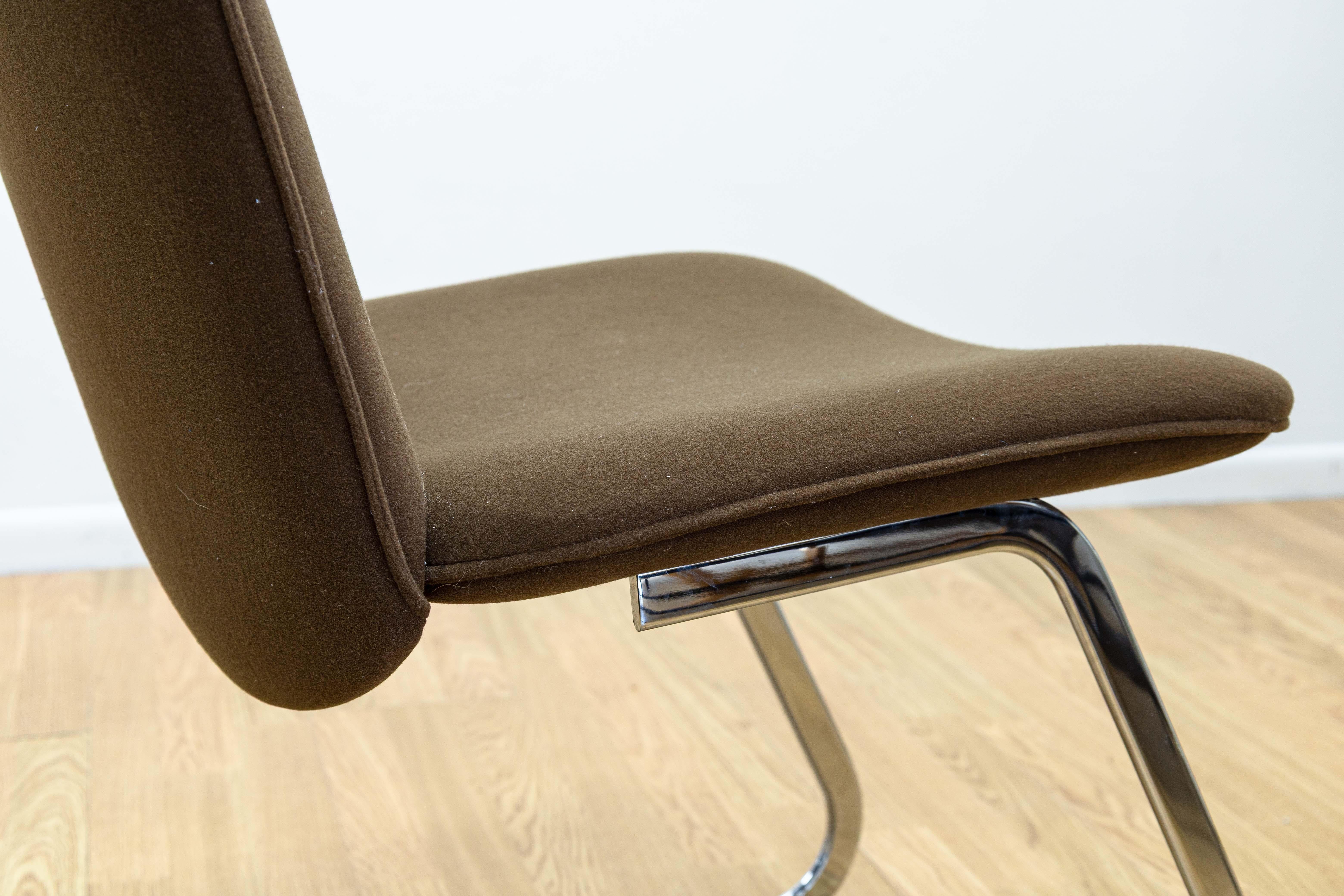 6er-Set Robert Haussmann für De Sede RH-320 Braune Mohair & Chrom Esszimmerstühle (Schweizerisch) im Angebot