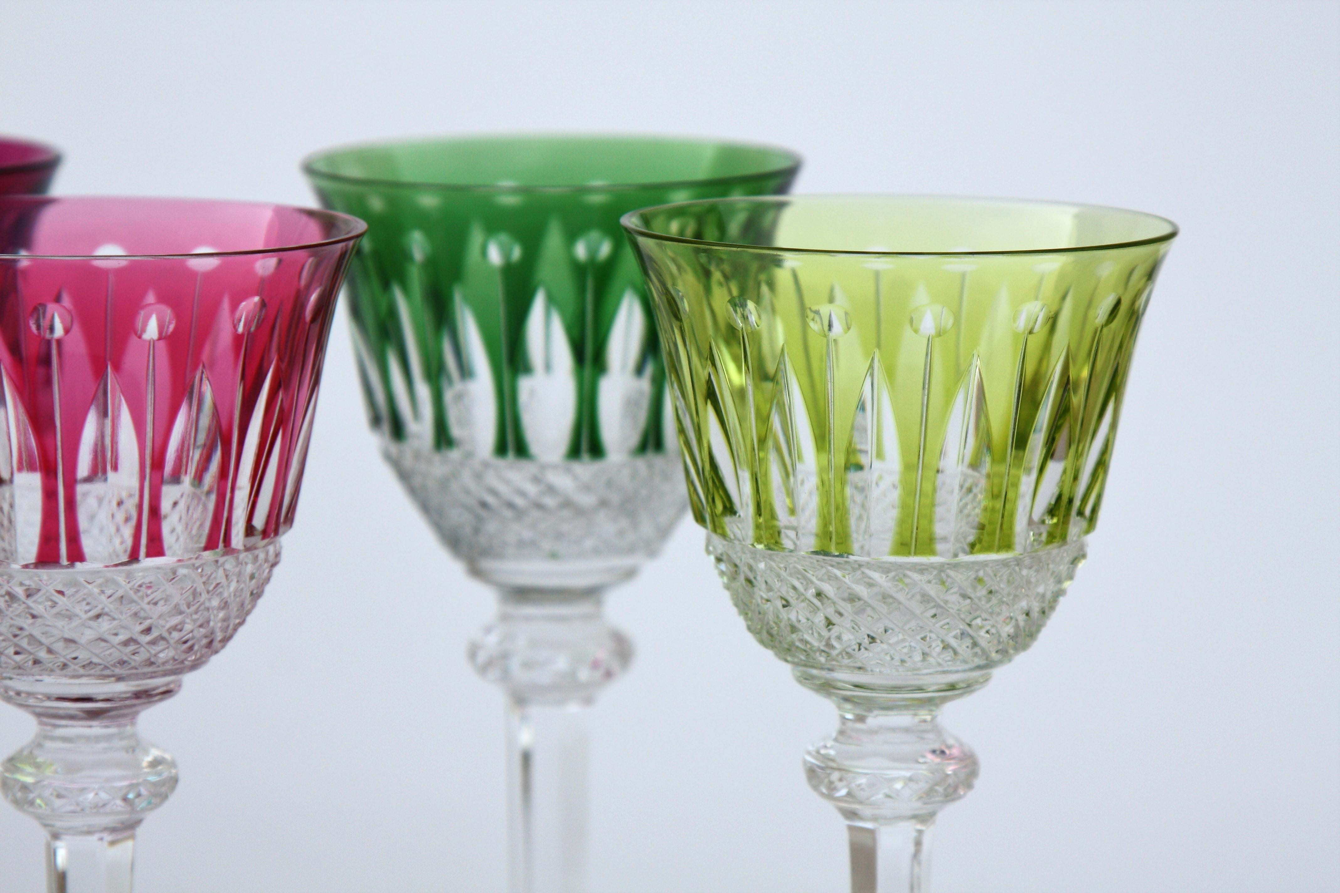 Set of 6 Roemer glasses in St. Louis crystal.

Tommy model created in 1928, in honor of British soldiers 