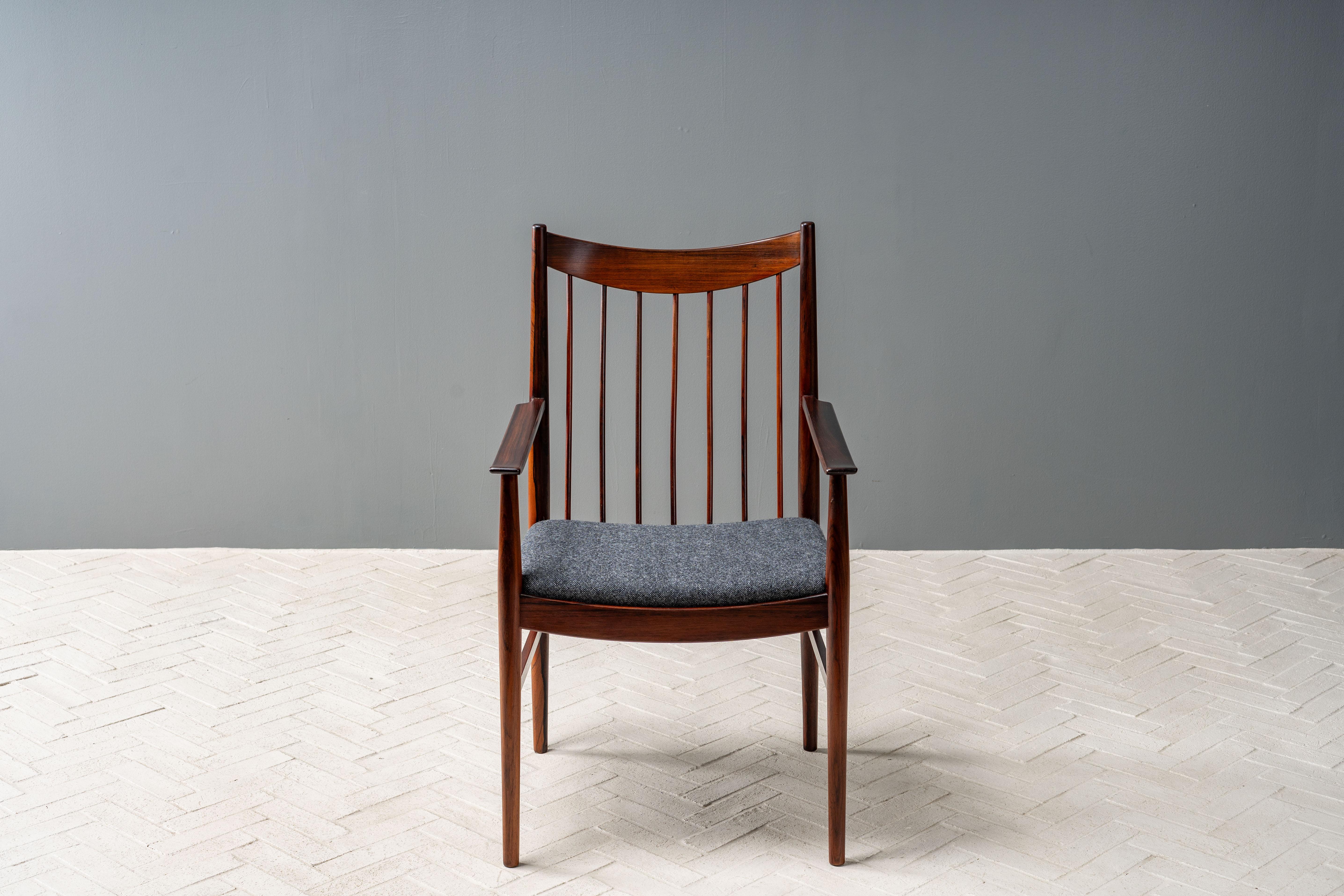 Juego de 6 sillas de comedor de palisandro de Arne Vodder en venta 2
