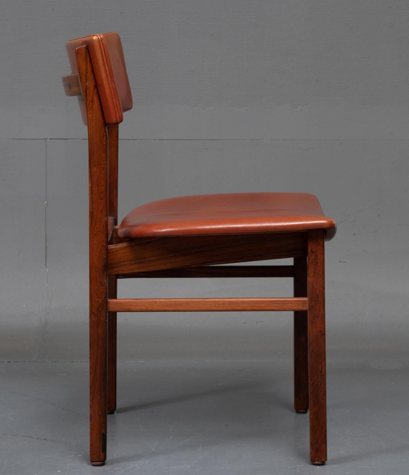 Danois Ensemble de 6 chaises de salle à manger en bois de rose par Kurt Östervig en vente