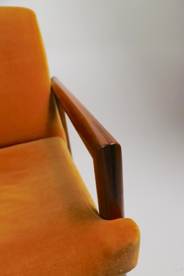 Mid-Century moderno Set di 6 sedie da pranzo con struttura in palissandro di Founders Furniture Co. in vendita