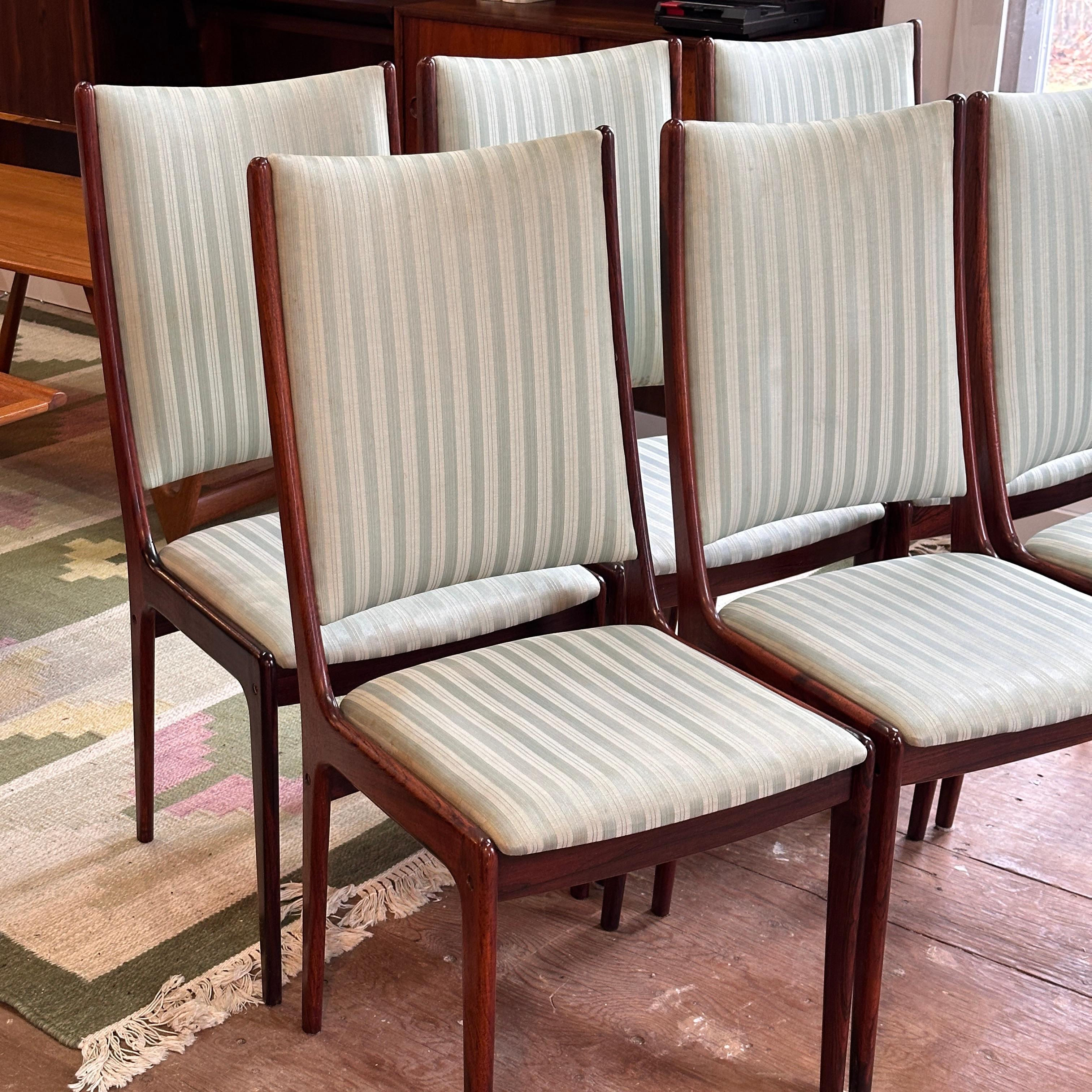 Mid-Century moderno Set di 6 sedie da pranzo Highback in palissandro di Uldum Møbelfabrik in vendita