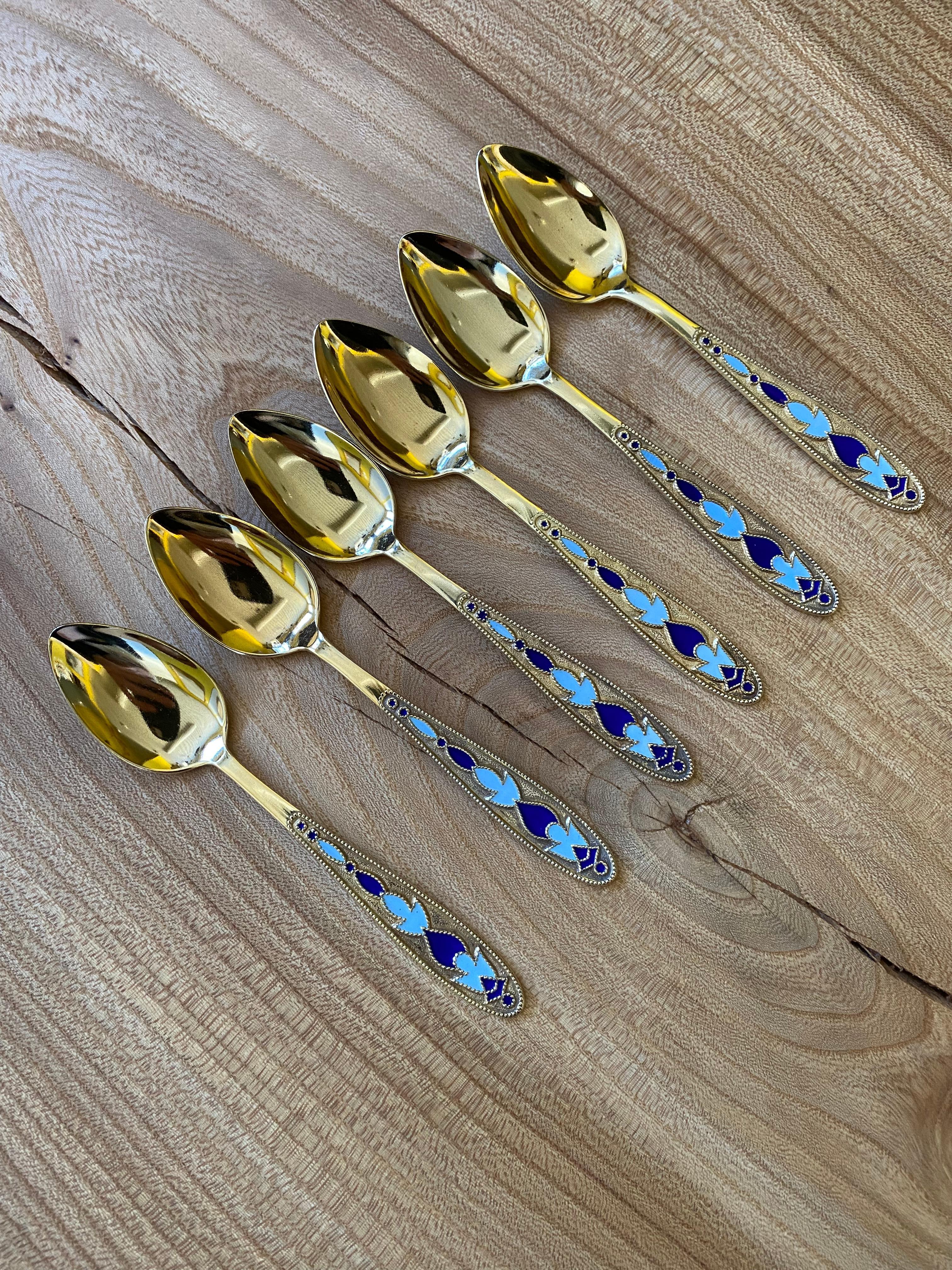 Set of 6 Russian Enamel Spoons Fine and Rare Soviet Silver Spoons In Good Condition For Sale In Orimattila, FI