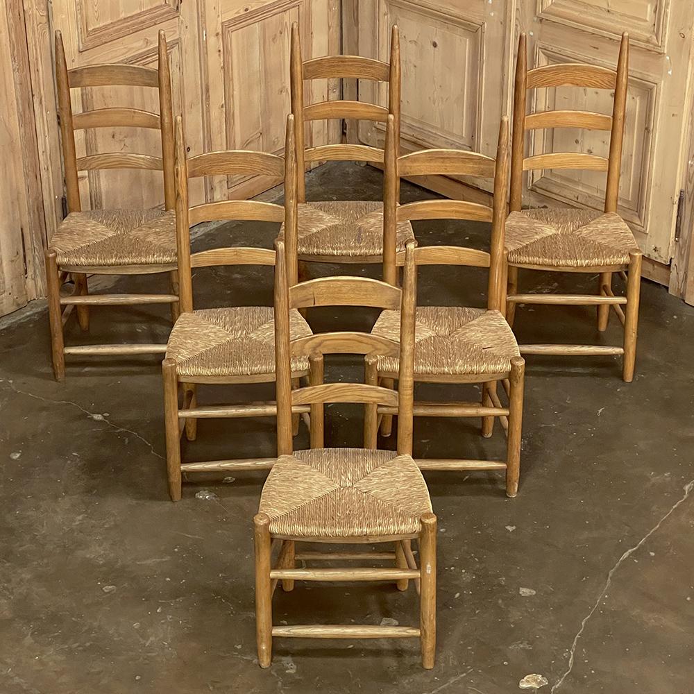 Set of 6 Rustic Country French Rush Seat Dining Chairs In Good Condition In Dallas, TX