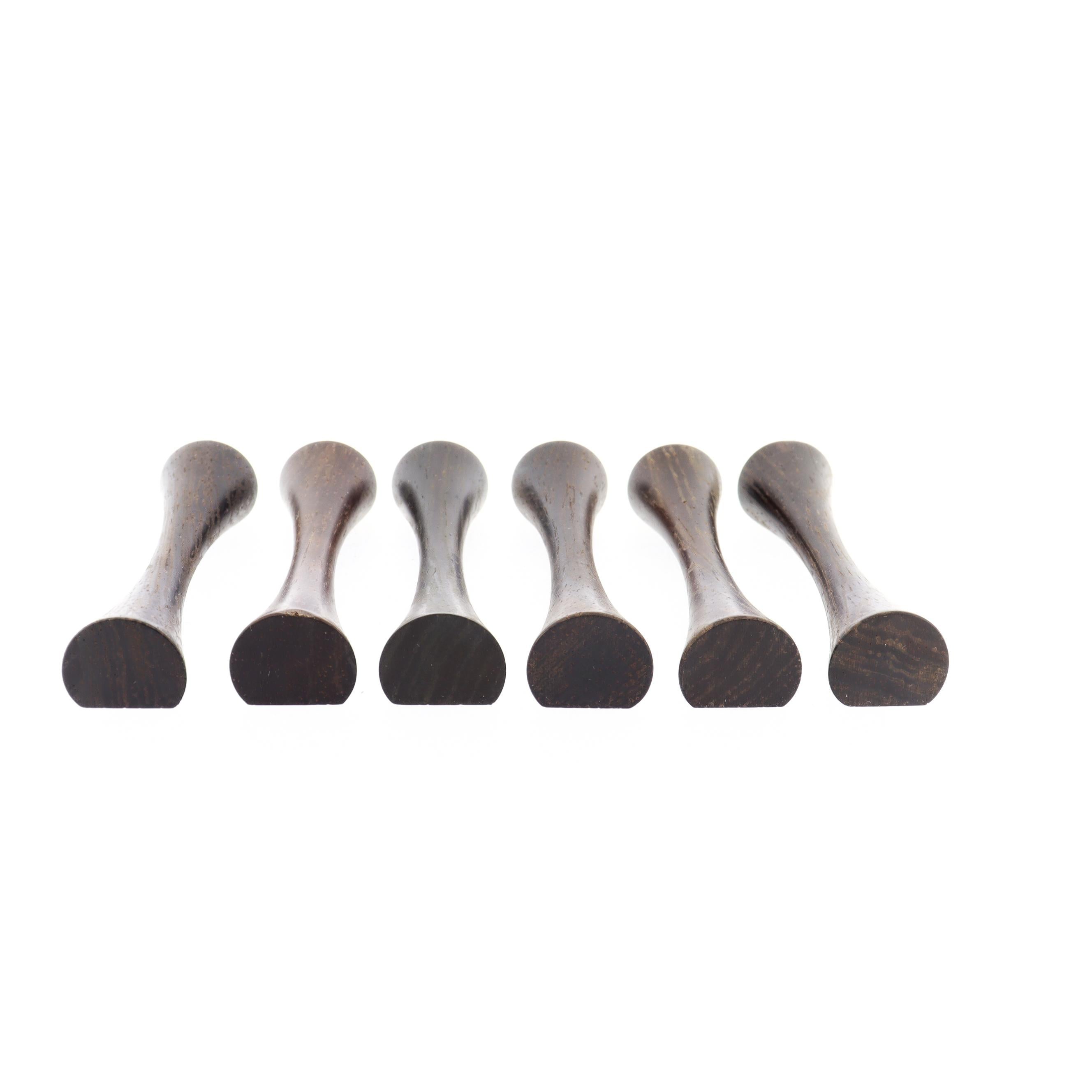 Palissandro Set di 6 poggiacoltelli in legno tornito SAAP Danish Modern Rosewood di Michael Bloch in vendita