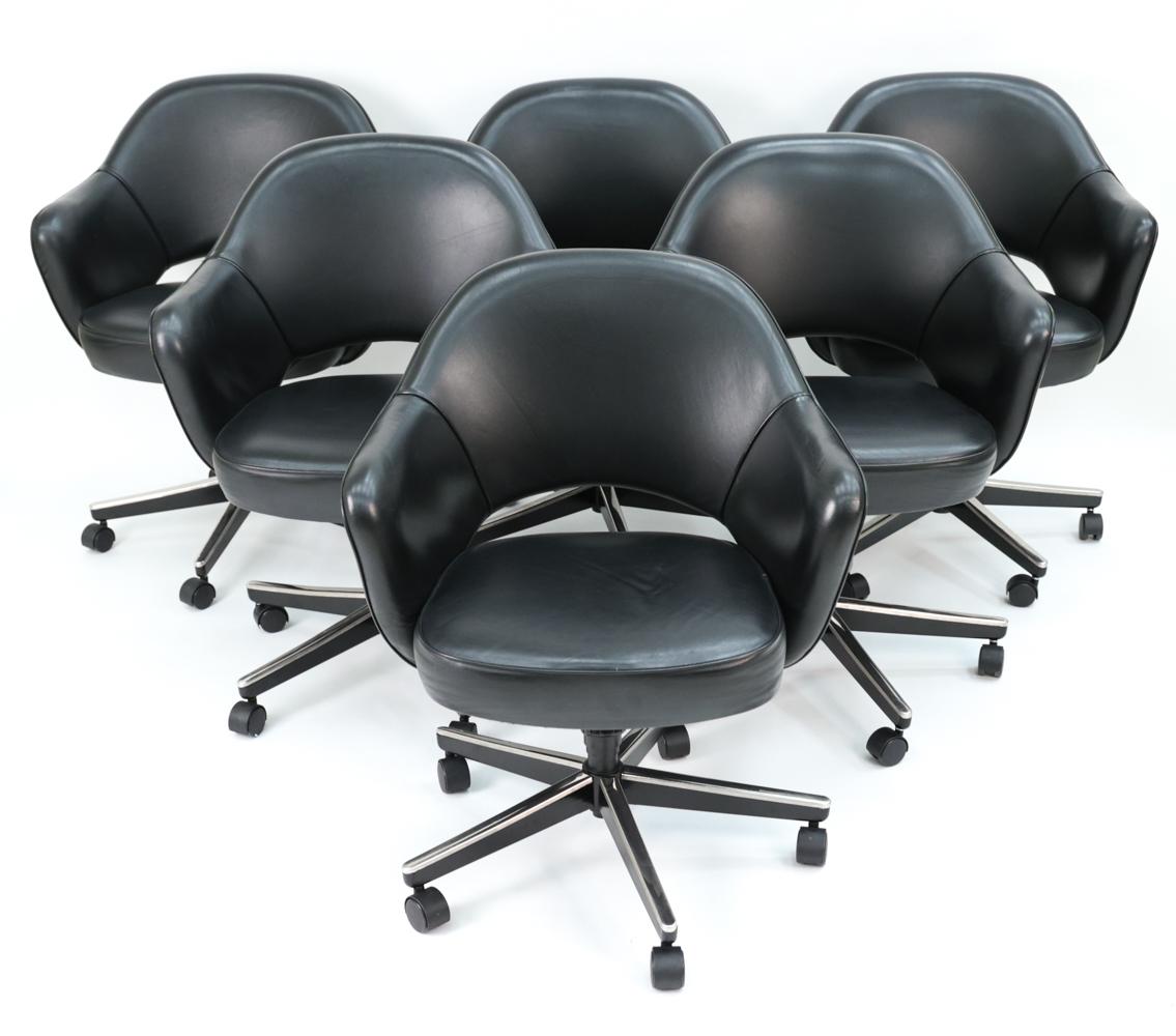Mid-Century Modern Set of 6 Saarinen for Knoll Executive Armchairs in Black Leather W/ Swivel Base