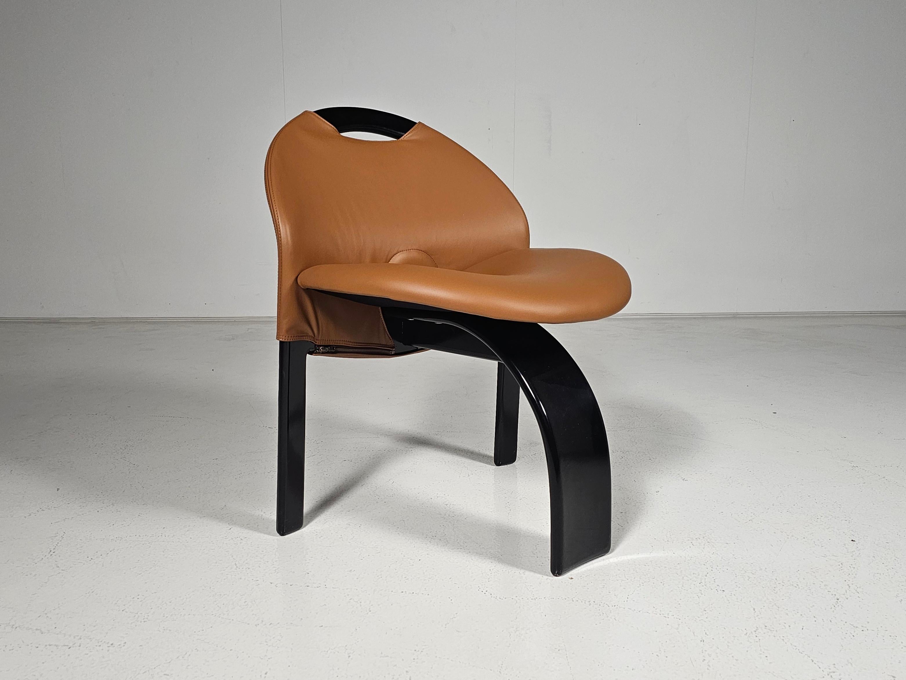 Fine XX secolo Set of 6 'Sail' dining chairs by Giovanni Offredi for Saporiti, 1973 in vendita