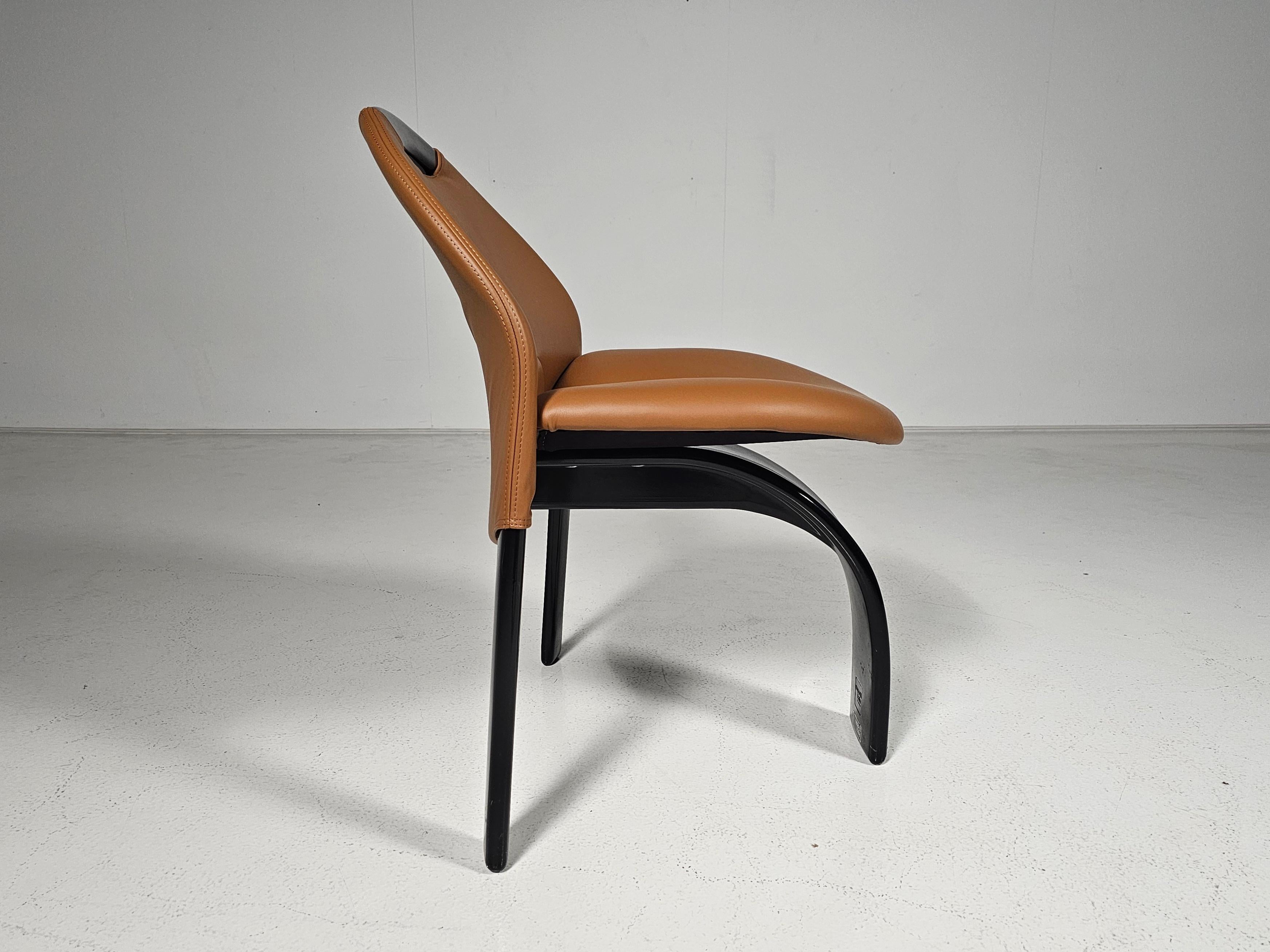 Pelle Set of 6 'Sail' dining chairs by Giovanni Offredi for Saporiti, 1973 in vendita