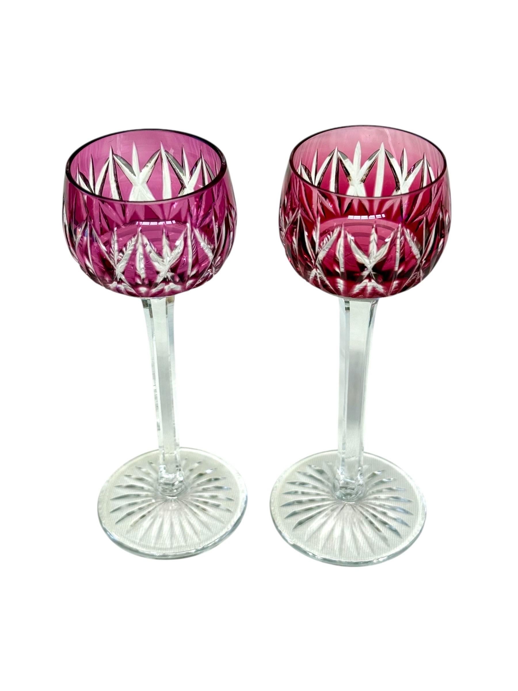 Set di 6 bicchieri da liquore in cristallo Saint Louis, Francia, metà del XX secolo in vendita 3