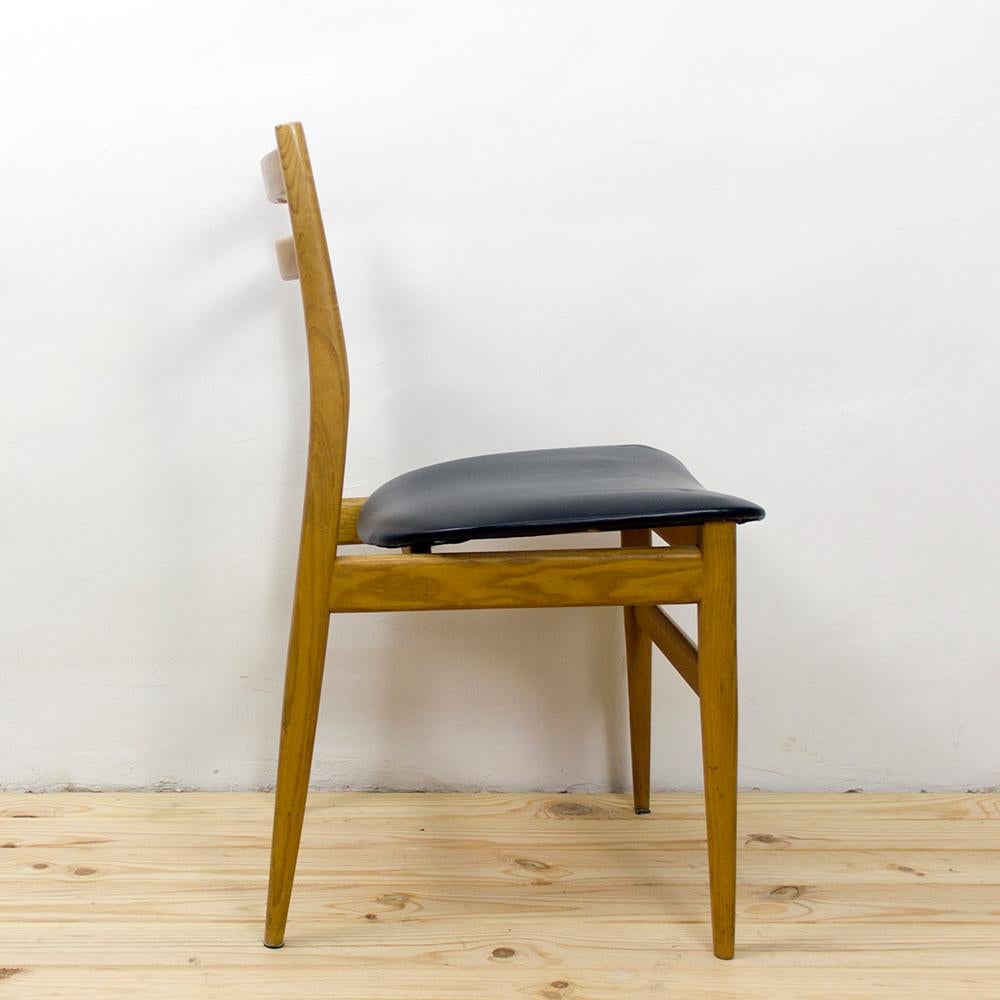 Scandinavian Modern Set of 6 Scandinavian Ash Wood Chairs with Black Upholstery For Sale