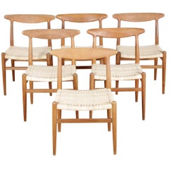 Set of 6 Scandinavian Chairs Model W2 by Hans Wegner
