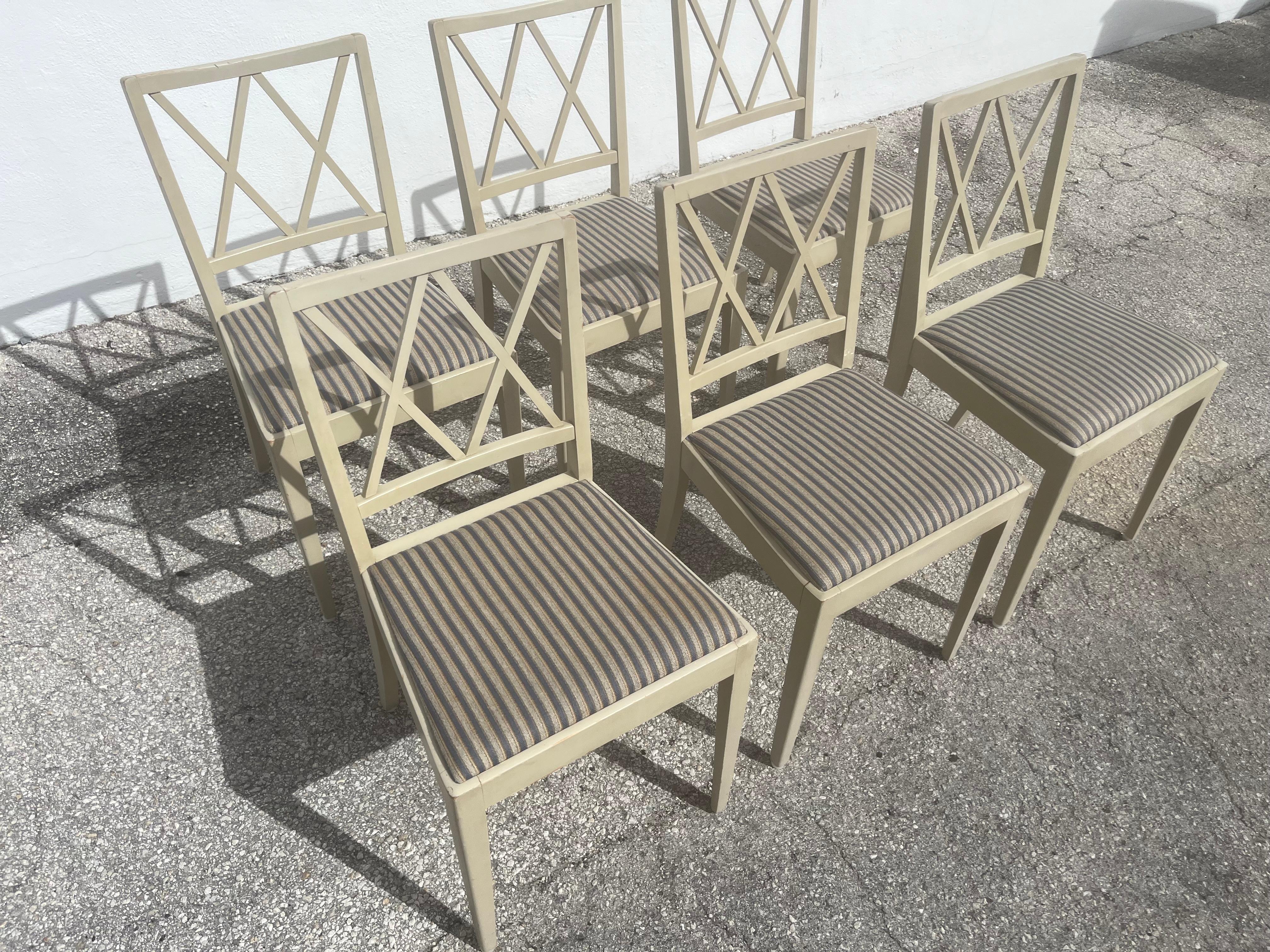 Metà XX secolo Set di 6 sedie da pranzo scandinave, anni '40 in vendita