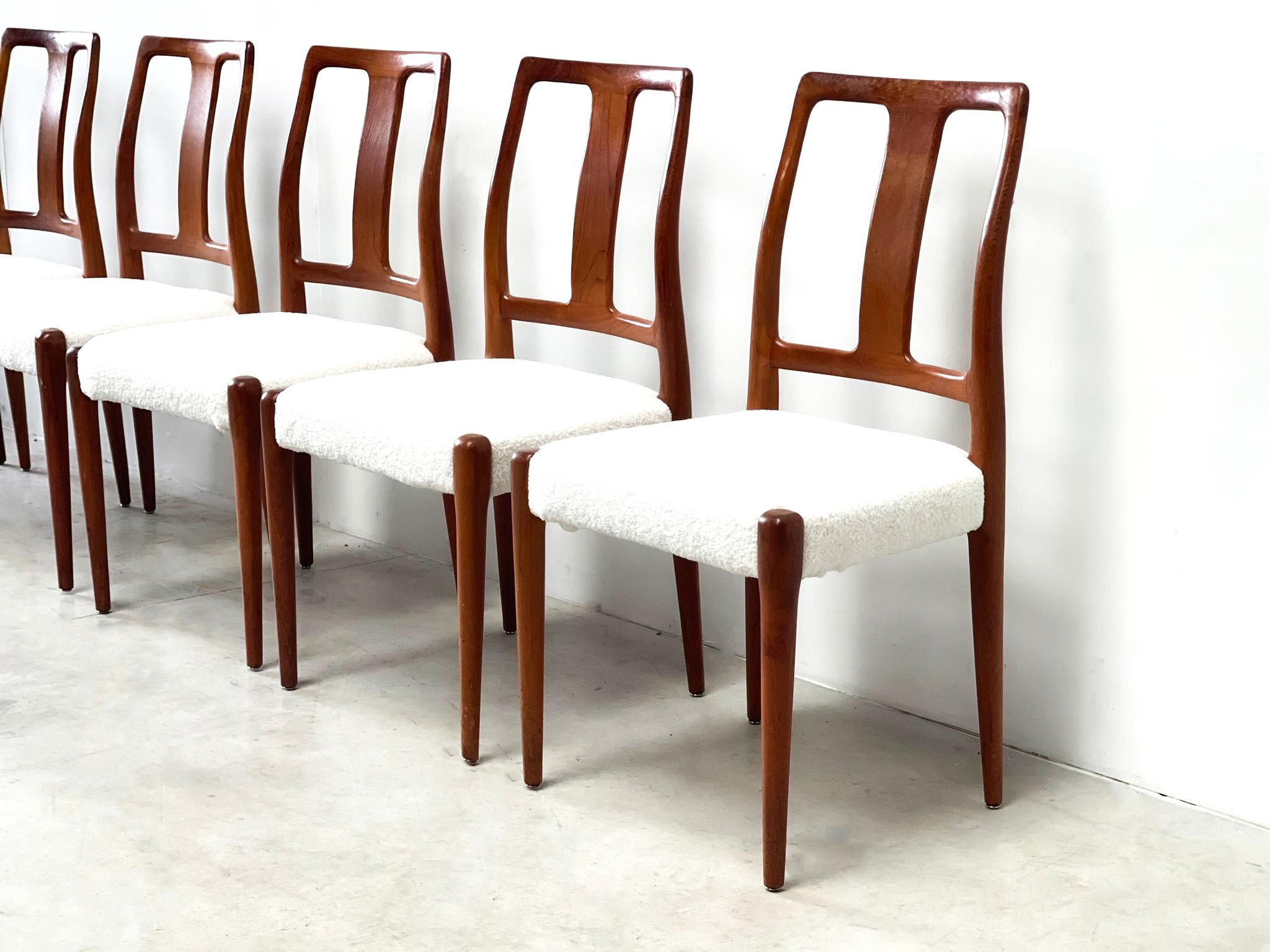 Bouclé Set of 6 scandinavian dining chairs, 1960s 