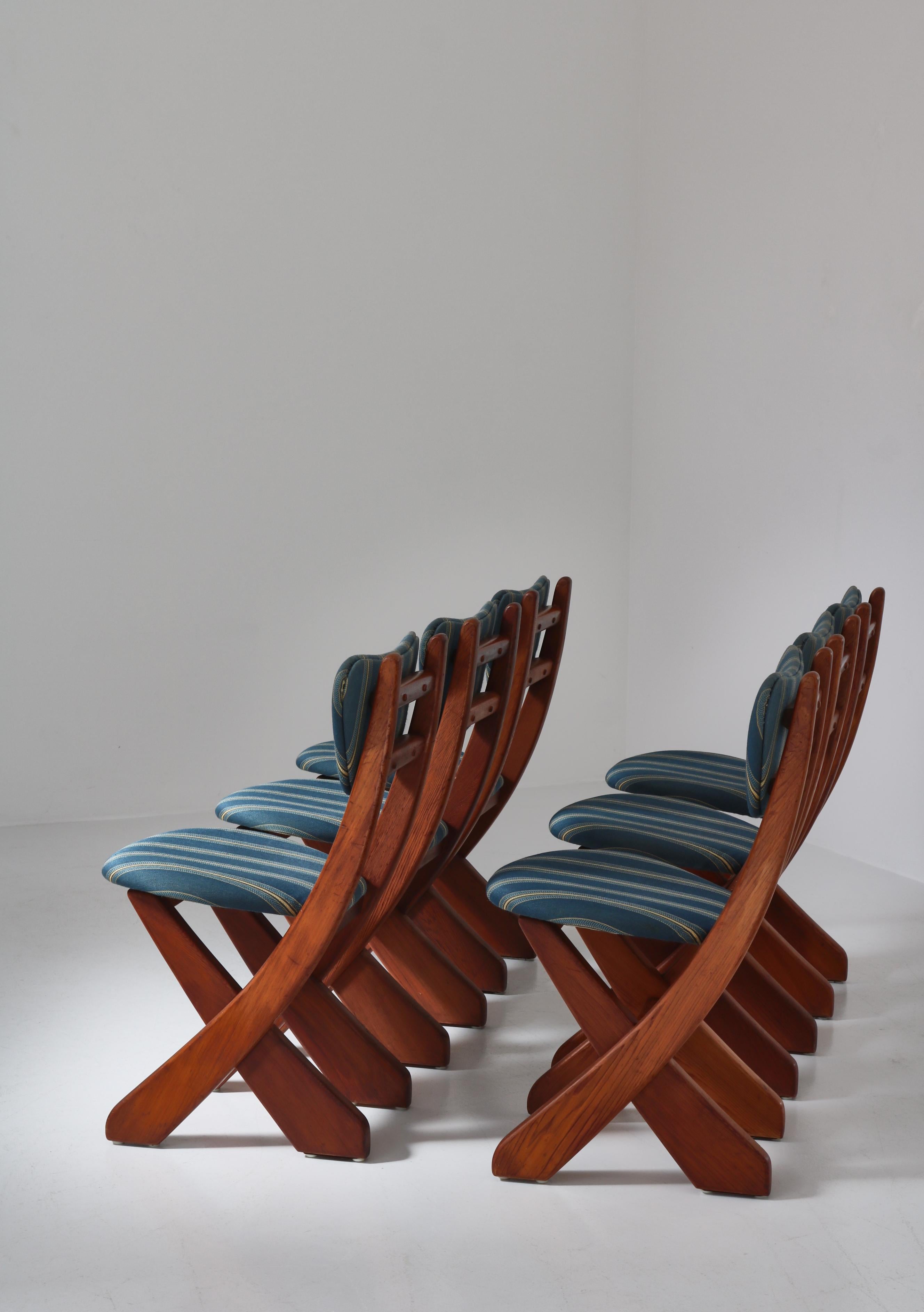 Ensemble de 6 chaises de salle à manger scandinaves modernes en bois de pin, Danemark, années 1960 en vente 1