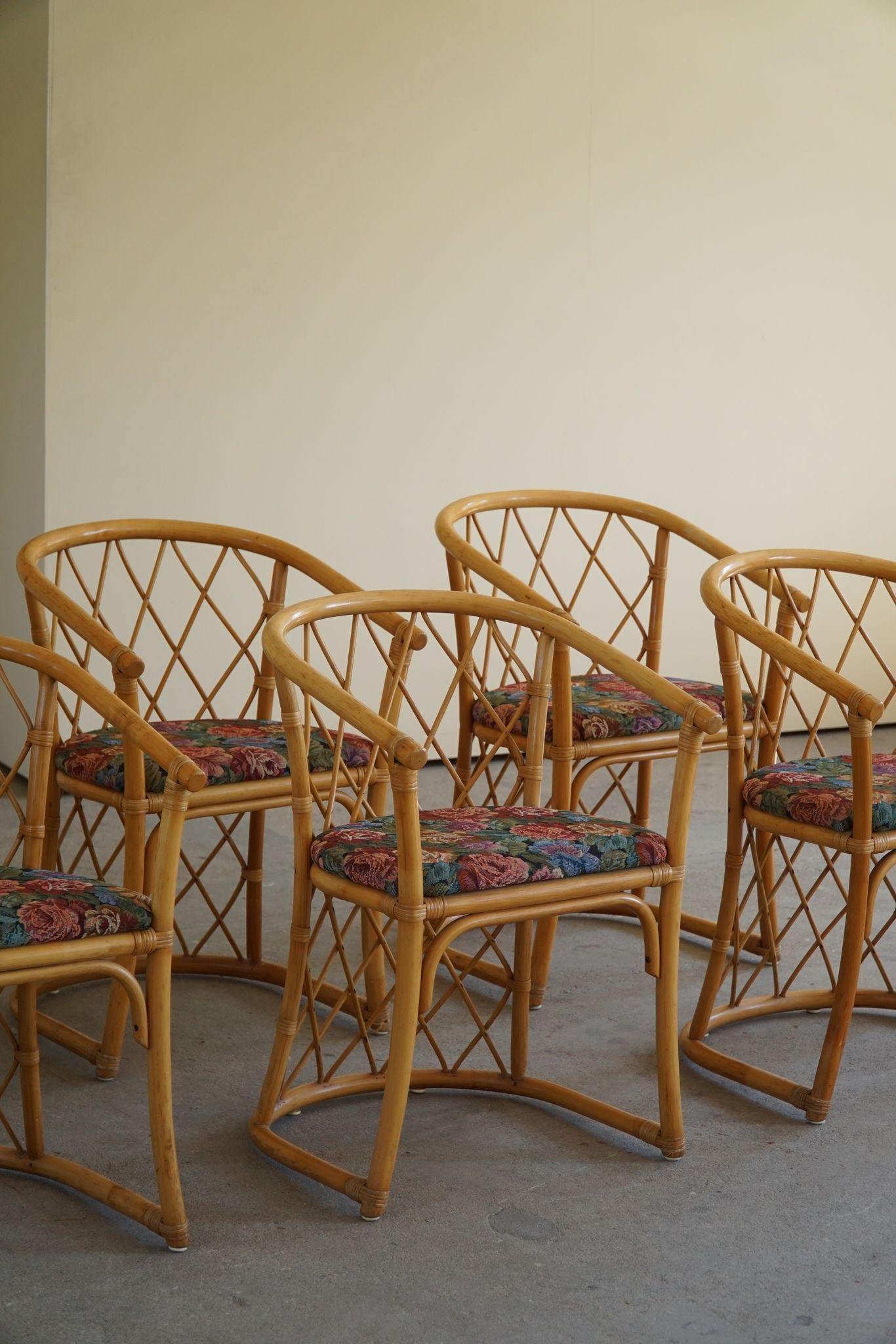 Set of 6 Sculptural Vintage Bamboo Dining Chairs, Danish Modern, Made in 1960s For Sale 3