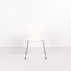 Set of 6 Series 7 Chairs Model 3107 in White Lacquered Veneer with Chrome Frame