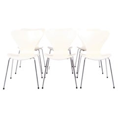 Set of 6 Series 7 Chairs Model 3107 in White Lacquered Veneer with Chrome Frame