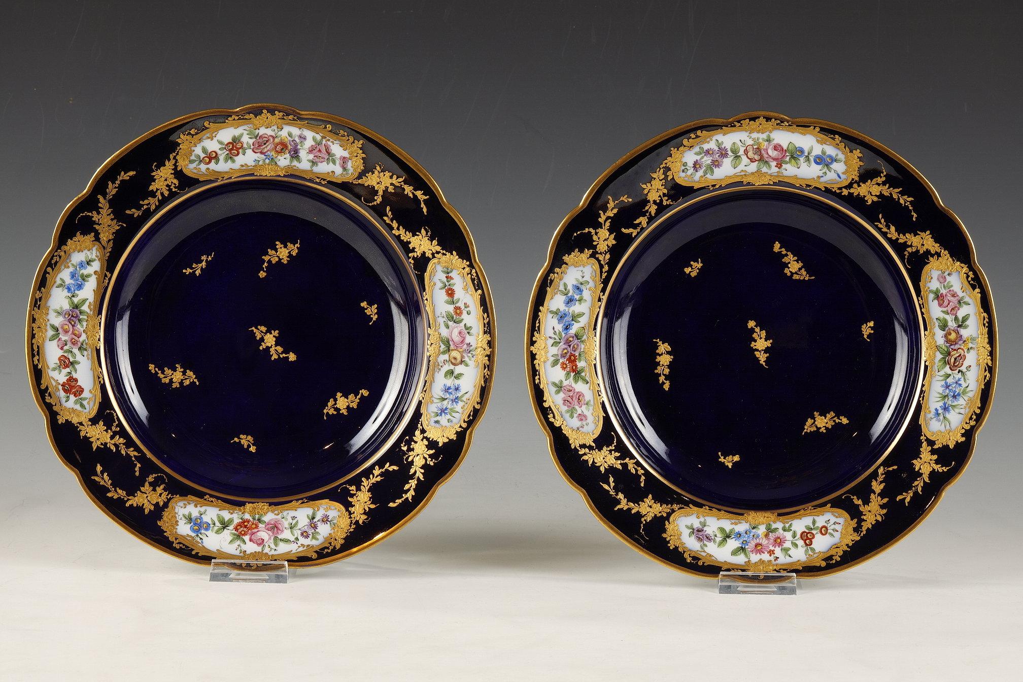 Set of 6 Sèvres Style Porcelain Plates, France, Circa 1880 For Sale 3