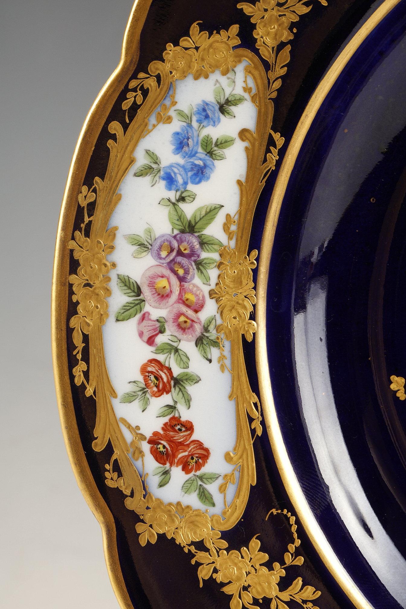 Set of 6 Sèvres Style Porcelain Plates, France, Circa 1880 For Sale 7