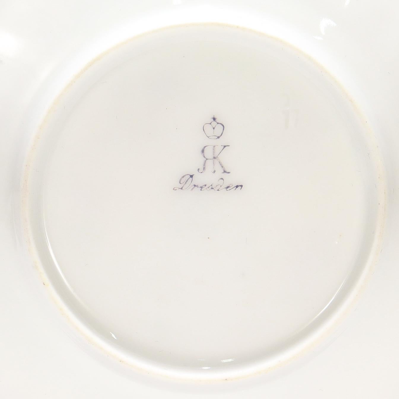 Lote de 6 Platos Petit Four de Dresden Porcelain firmados por Richard Klemm en venta 7
