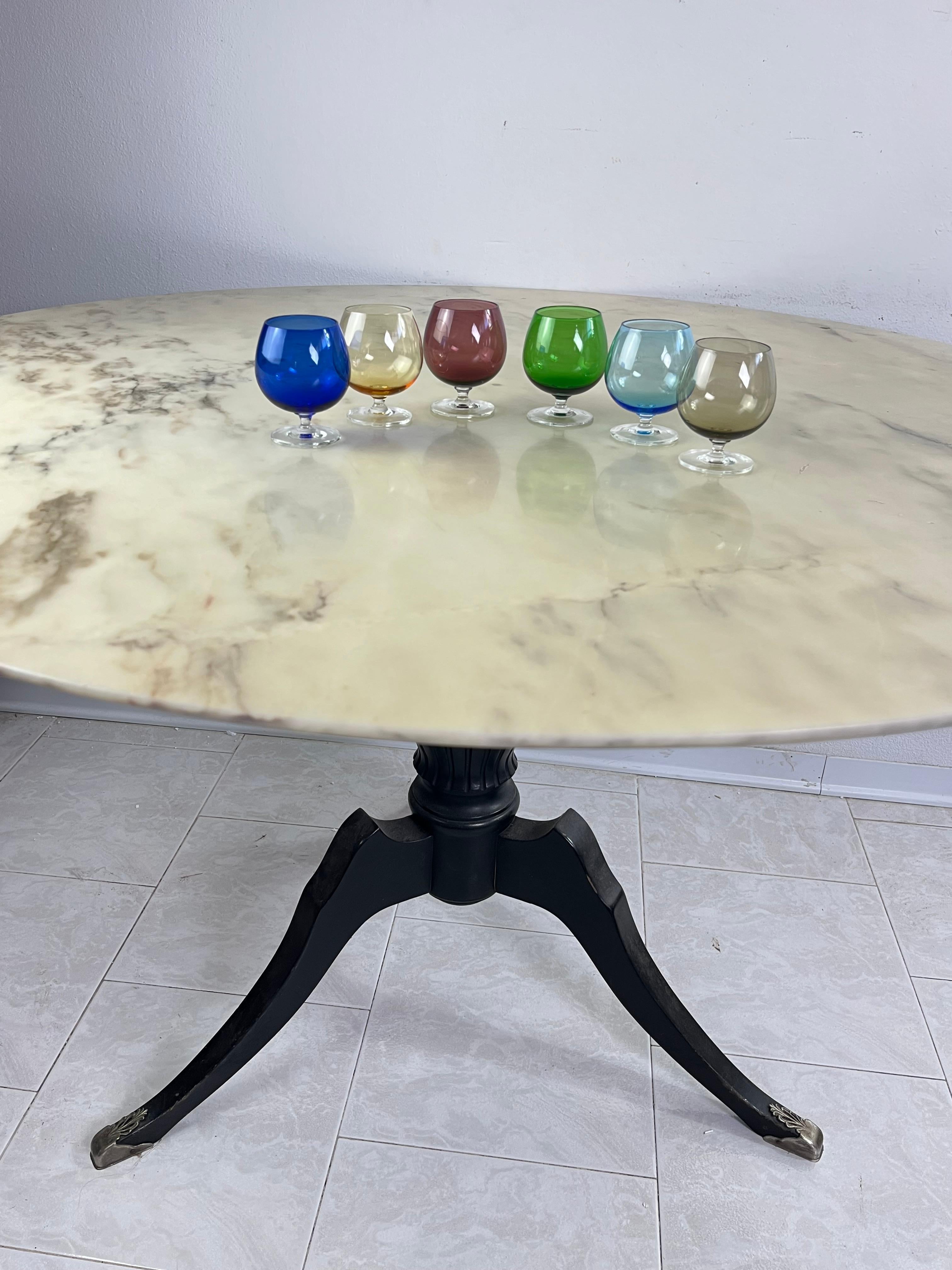 Juego de 6 copas pequeñas de coñac de mediados de siglo en cristal de Murano coloreado, años 50 en venta 6