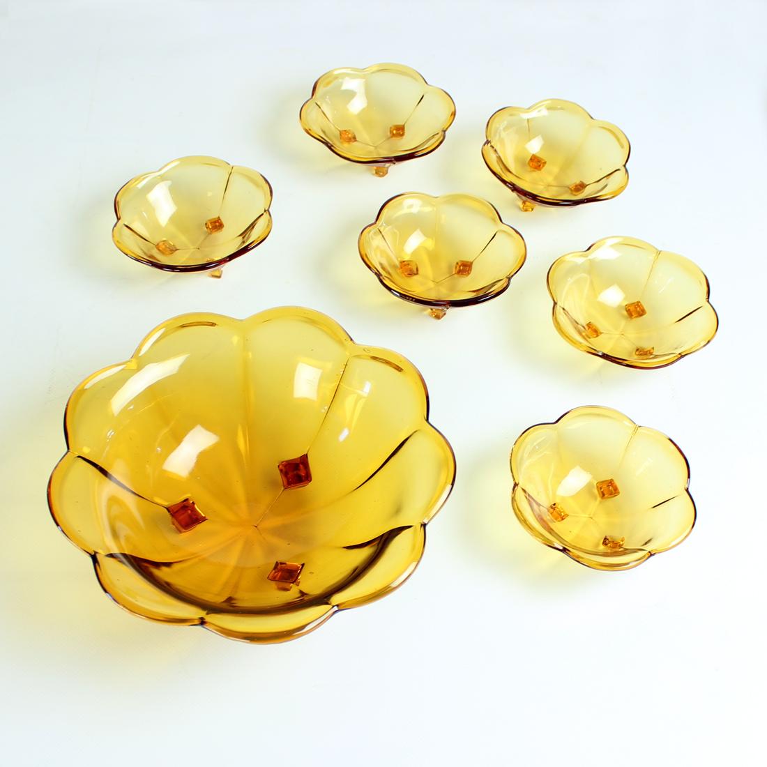 Set Of 6 Smaller Bowls In Amber Glass, Borske Sklo 1960s For Sale 1