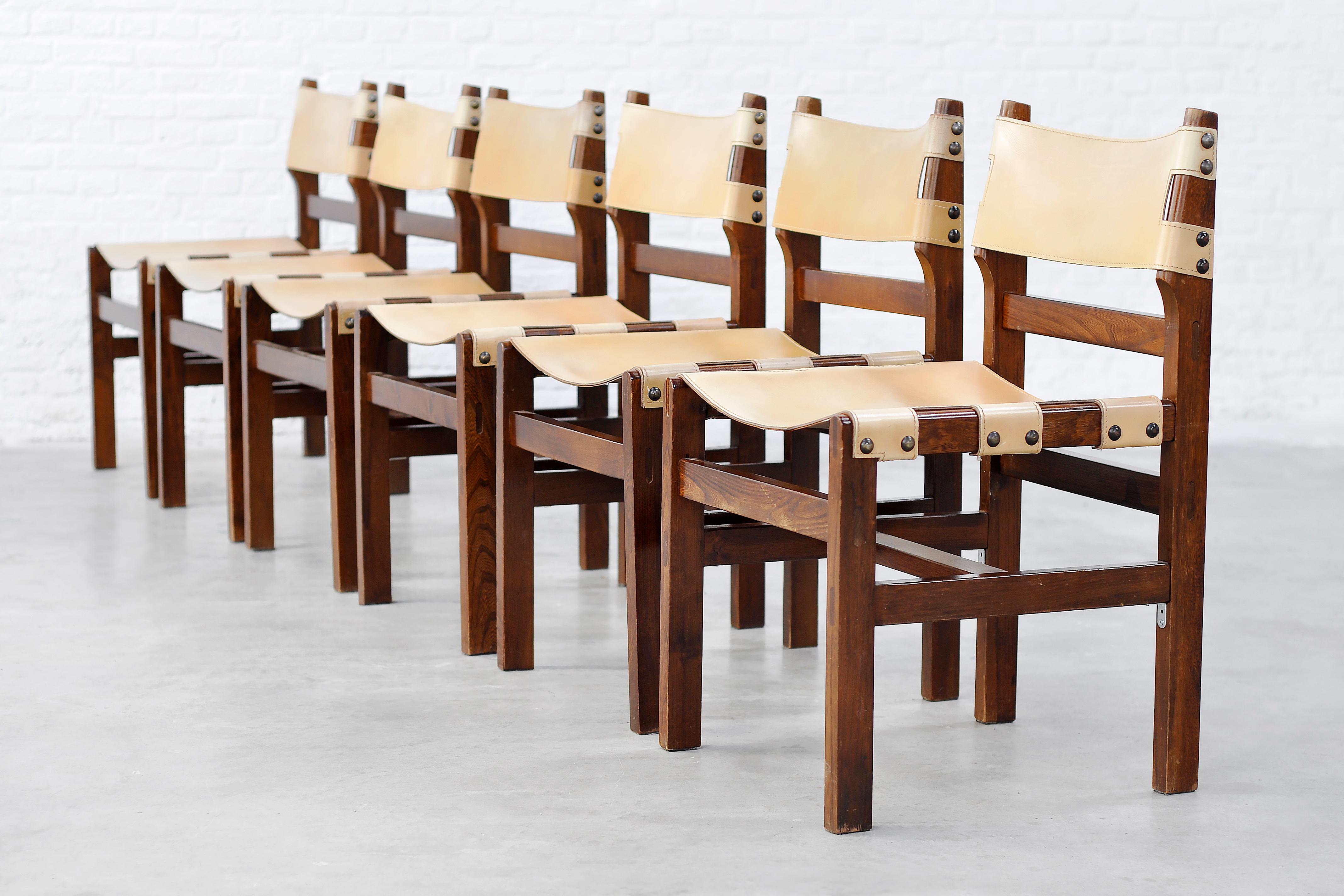 Set of 6 Solid Elm and Leather Dining Chairs by Maison Regain, France, 1970s In Good Condition In Antwerp, Antwerp